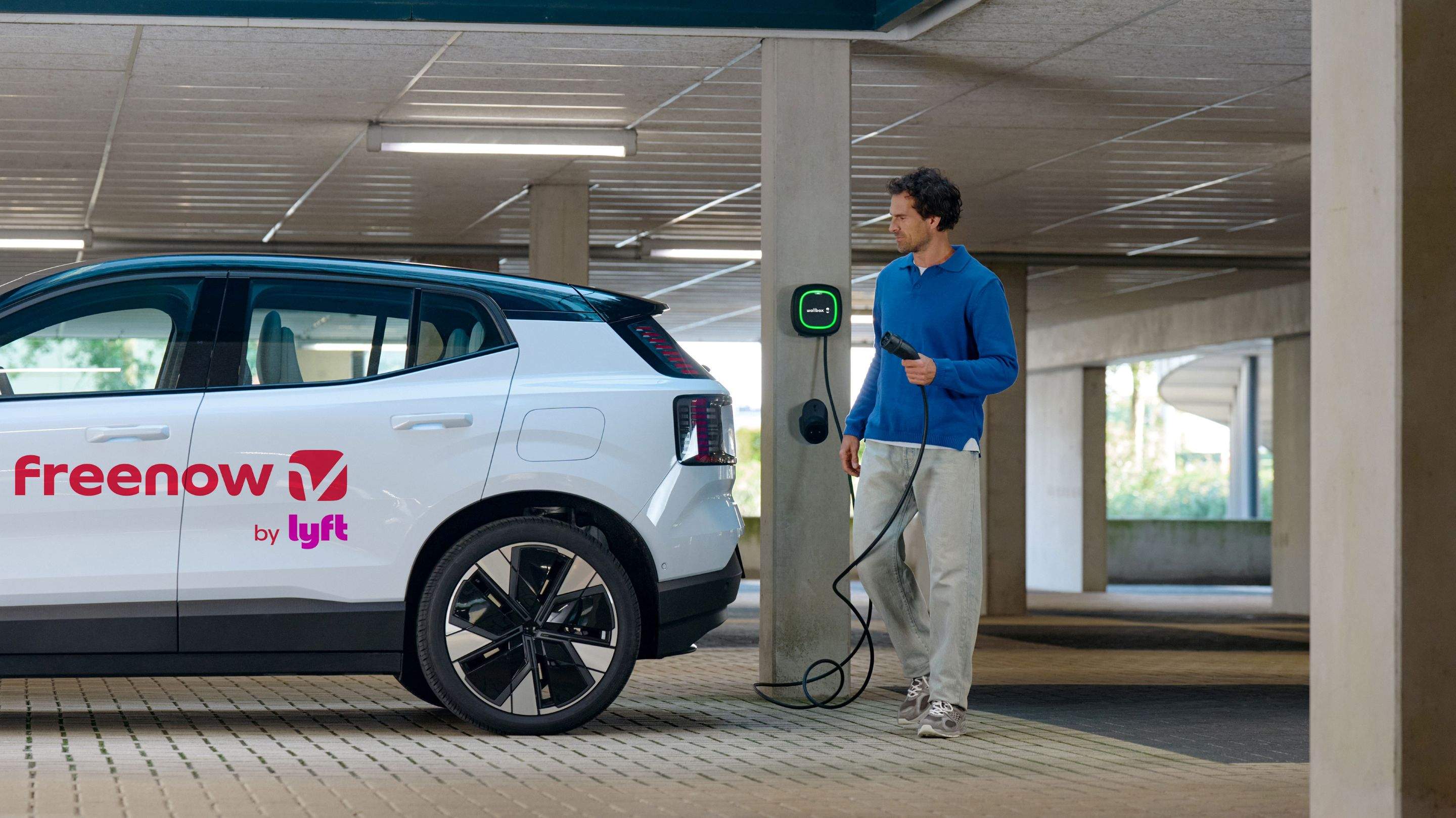 Wallbox i Freenow s'alien per donar solucions de càrrega als taxistes europeus