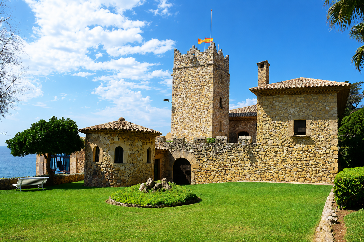 Així és el castell de luxe a Catalunya, la residència d'estiu dels treballadors del Banc d'Espanya