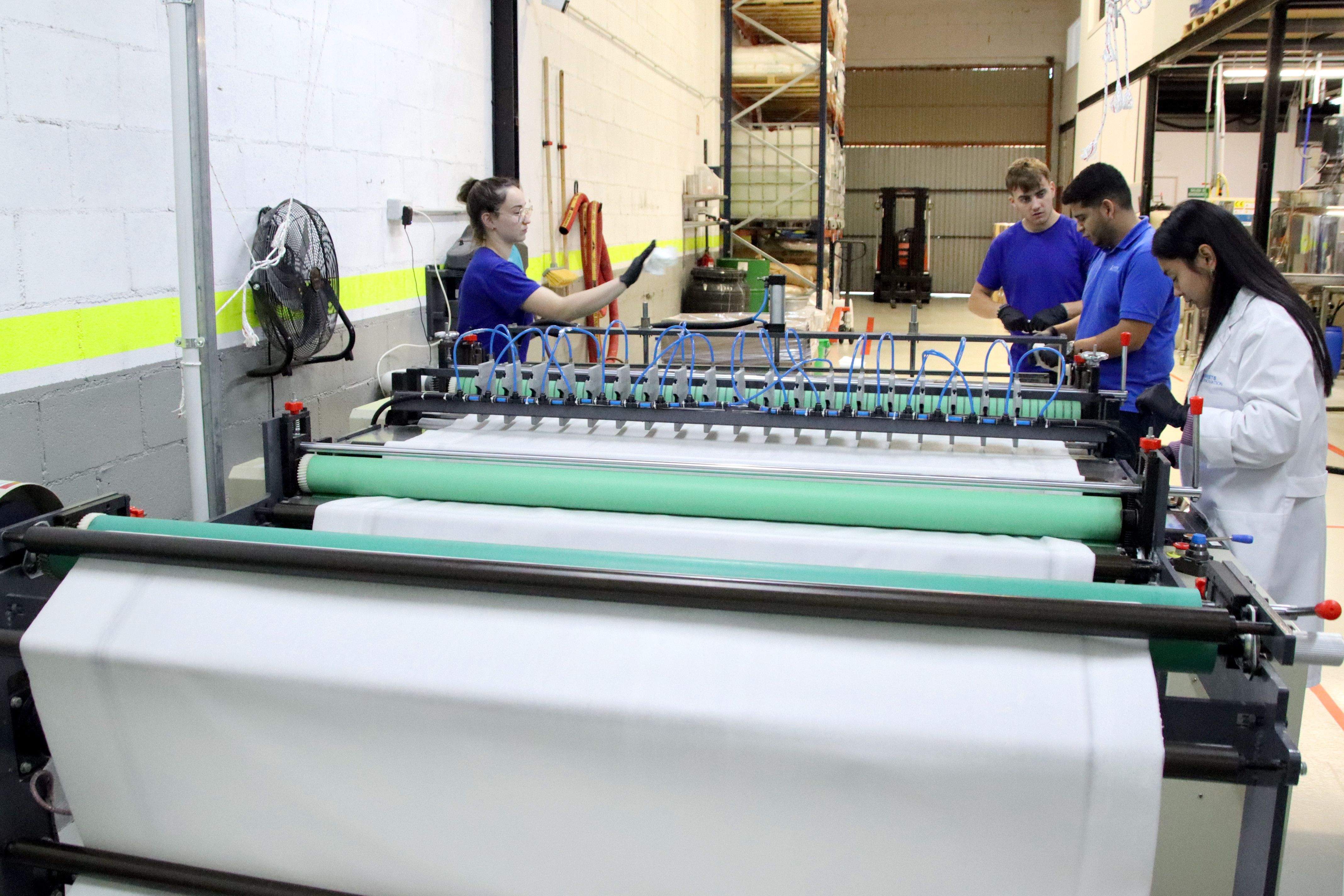 Natulim, fabricant de detergent en tires, té fàbrica a Taradell (Barcelona)