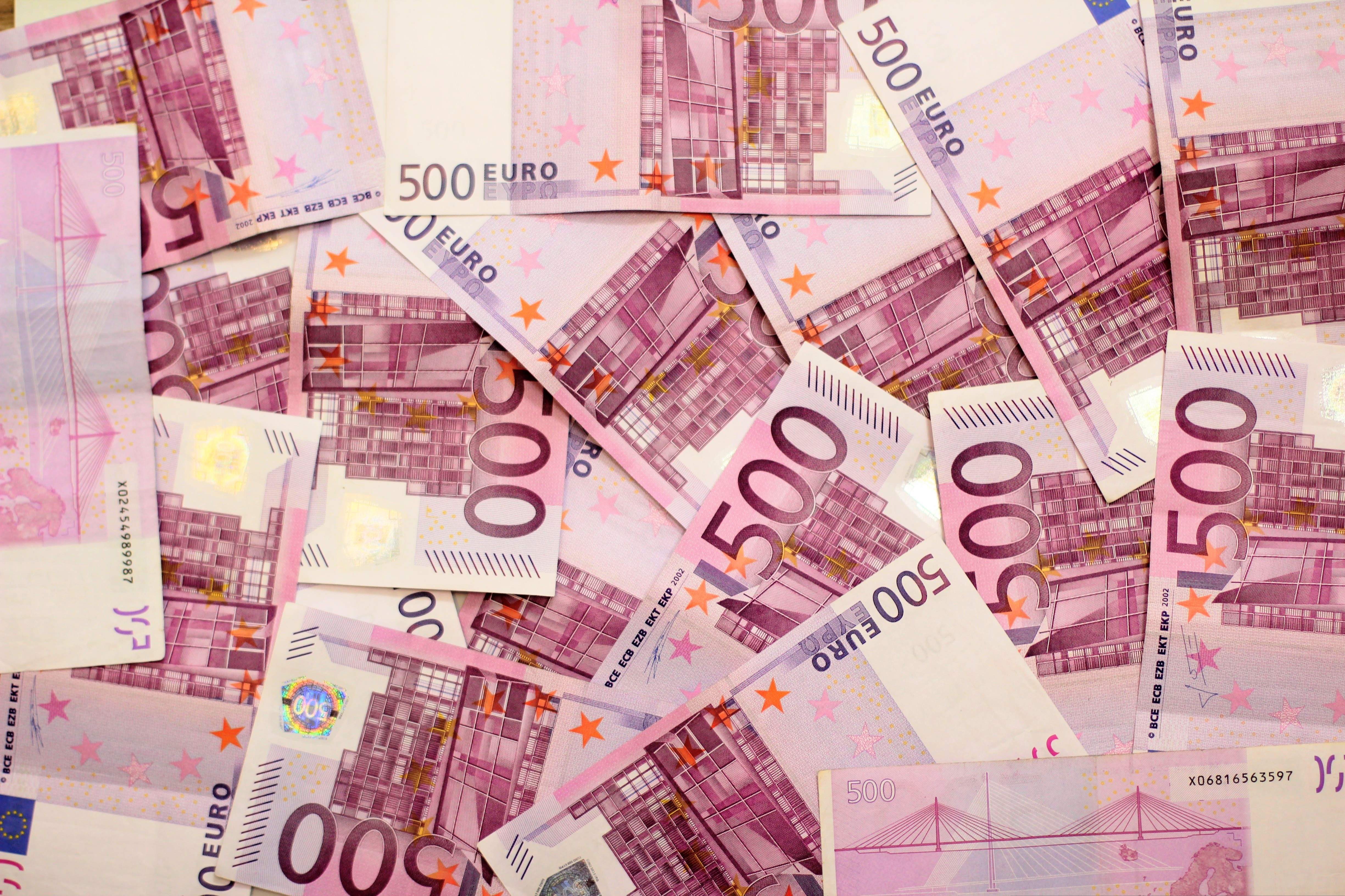 instagramfotografin dollar bill 2462388
