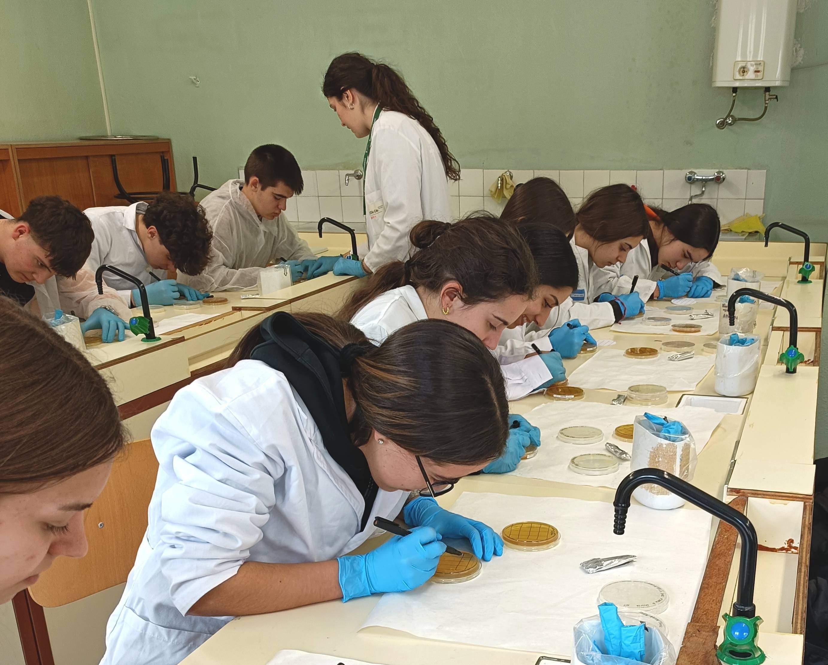 EuropaPress 7606791 talleres practicos realizados centros ediucacion secundaria ciudad leon