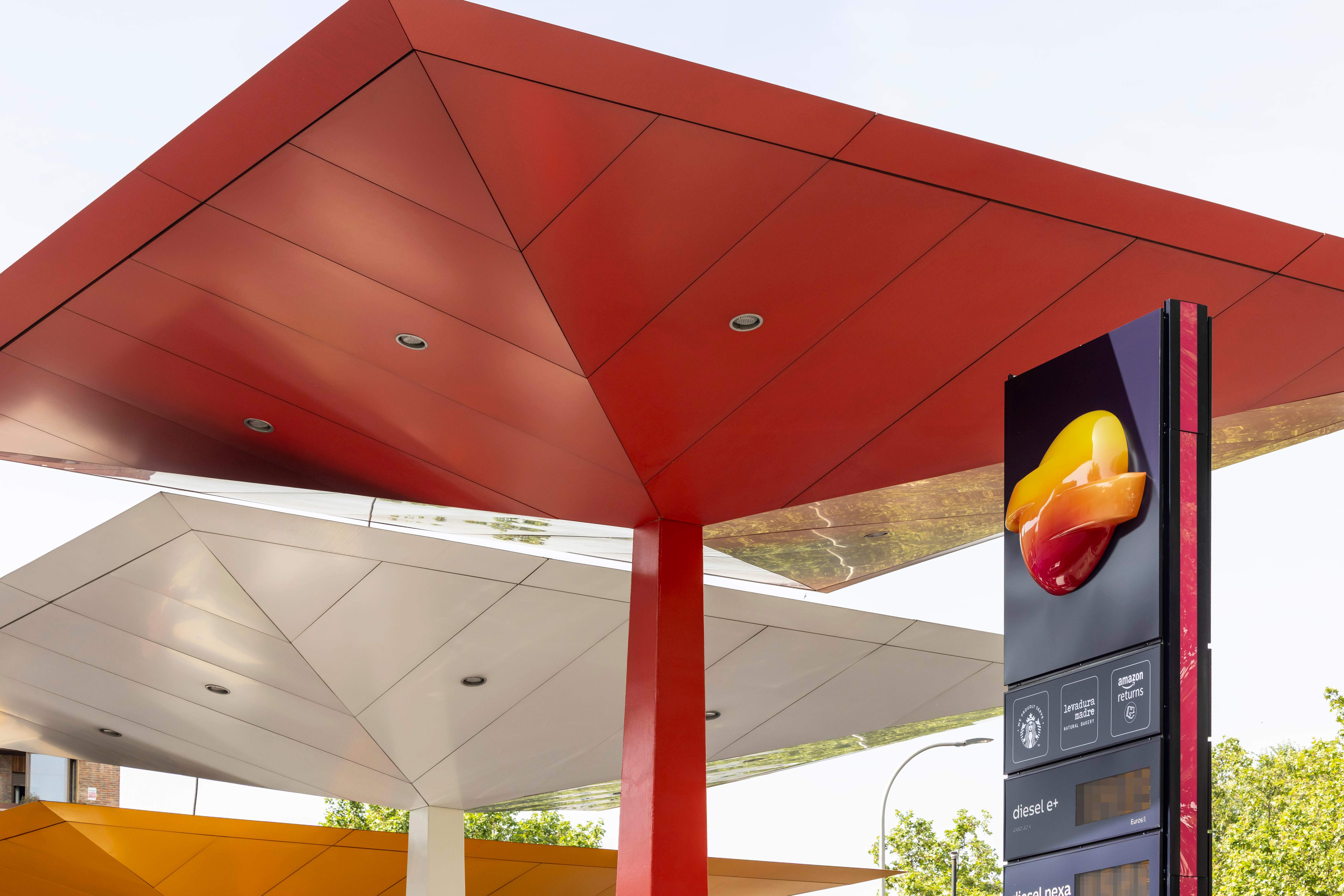 Repsol duplica l'estalvi en combustible els caps de setmana d'estiu