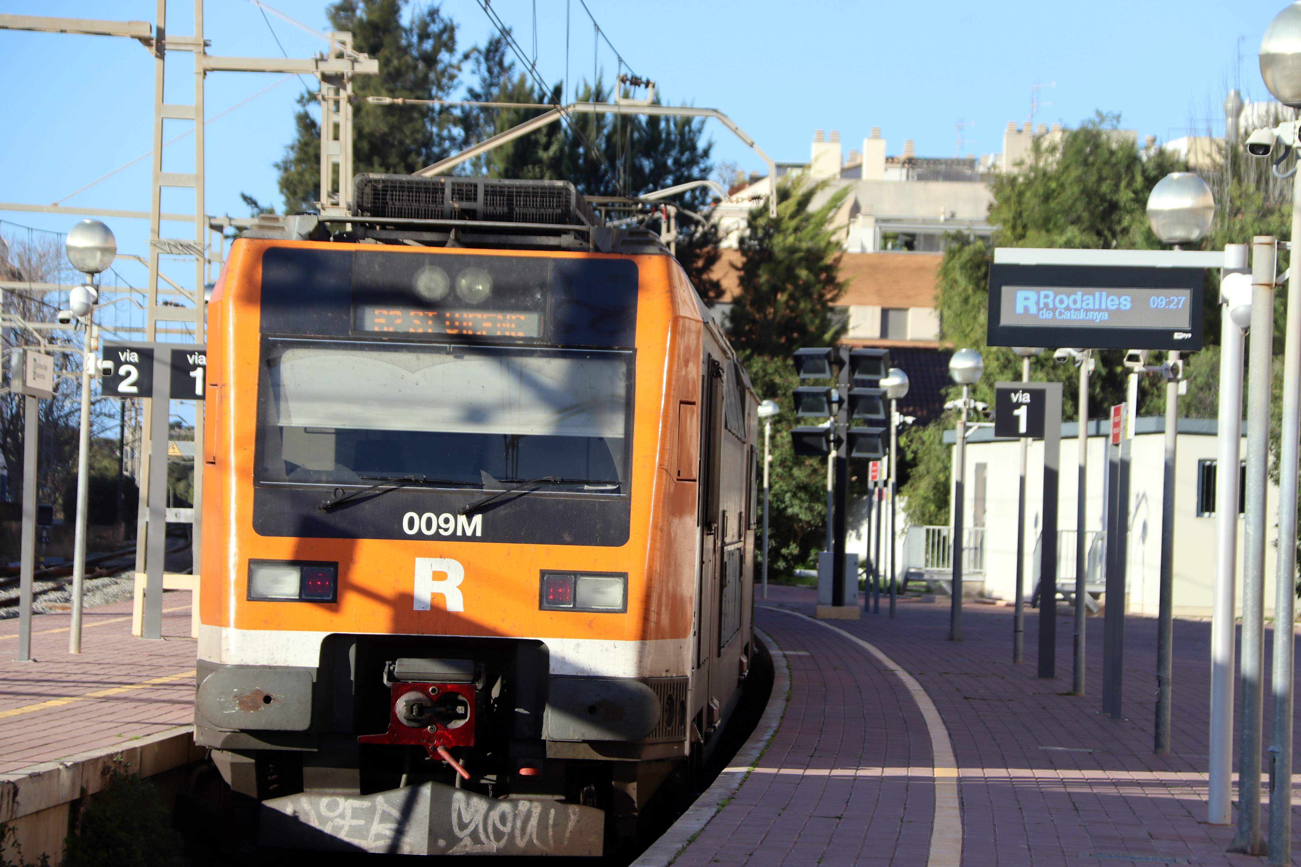 Et poden acomiadar per arribar tard a la feina per una incidència a Rodalies?