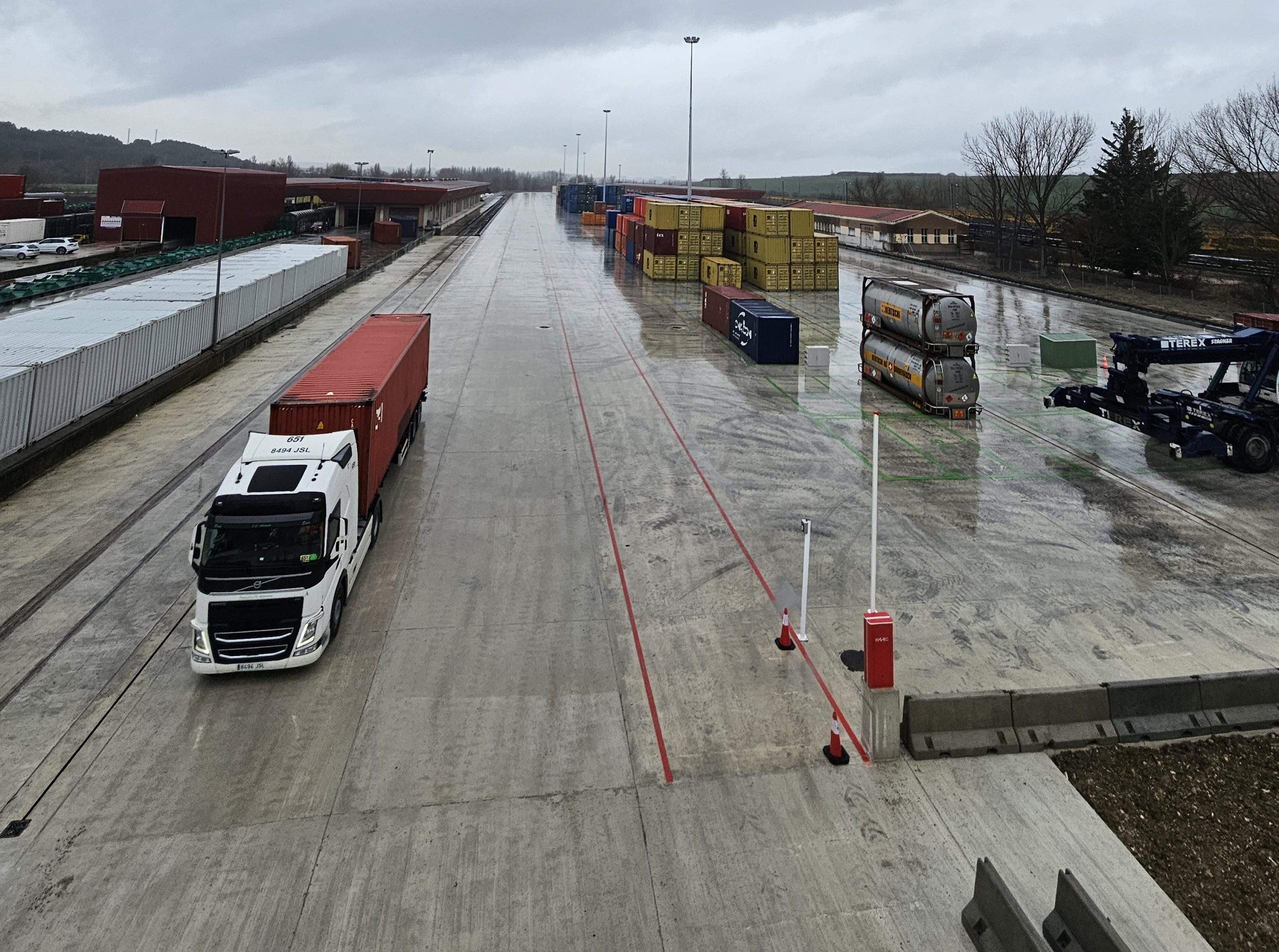 El Port de Barcelona s'apodera del 40% de la Terminal Intermodal Navarra