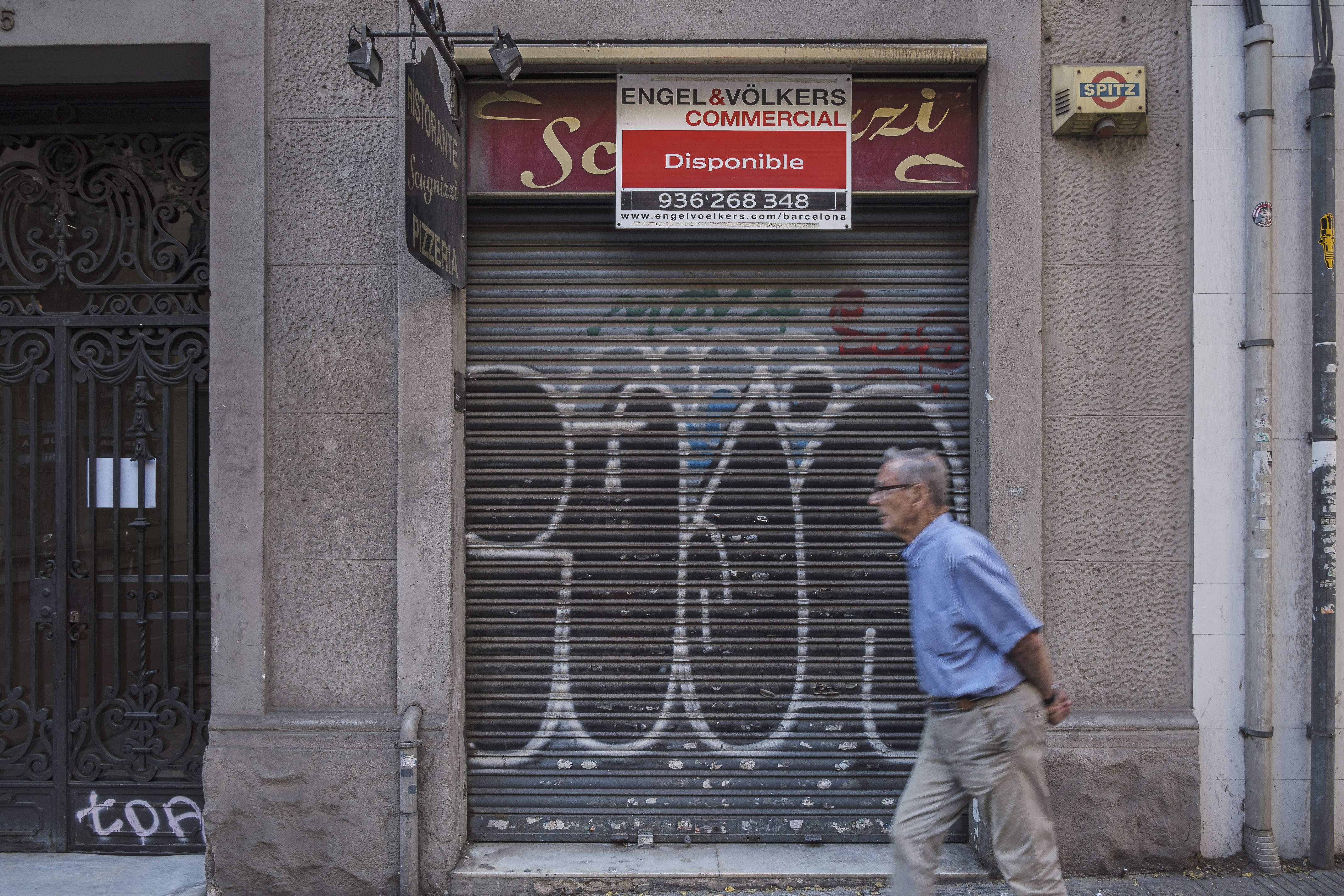 Pisos en oficines, hotels i locals: el pla del Govern per aconseguir 20.000 habitatges protegits