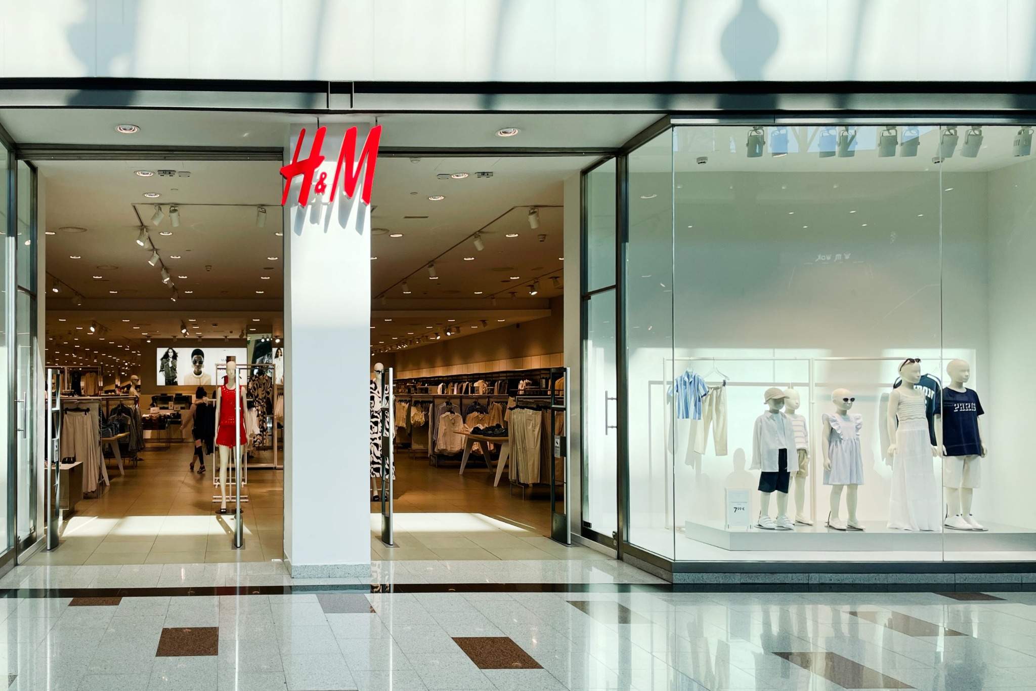 H&M