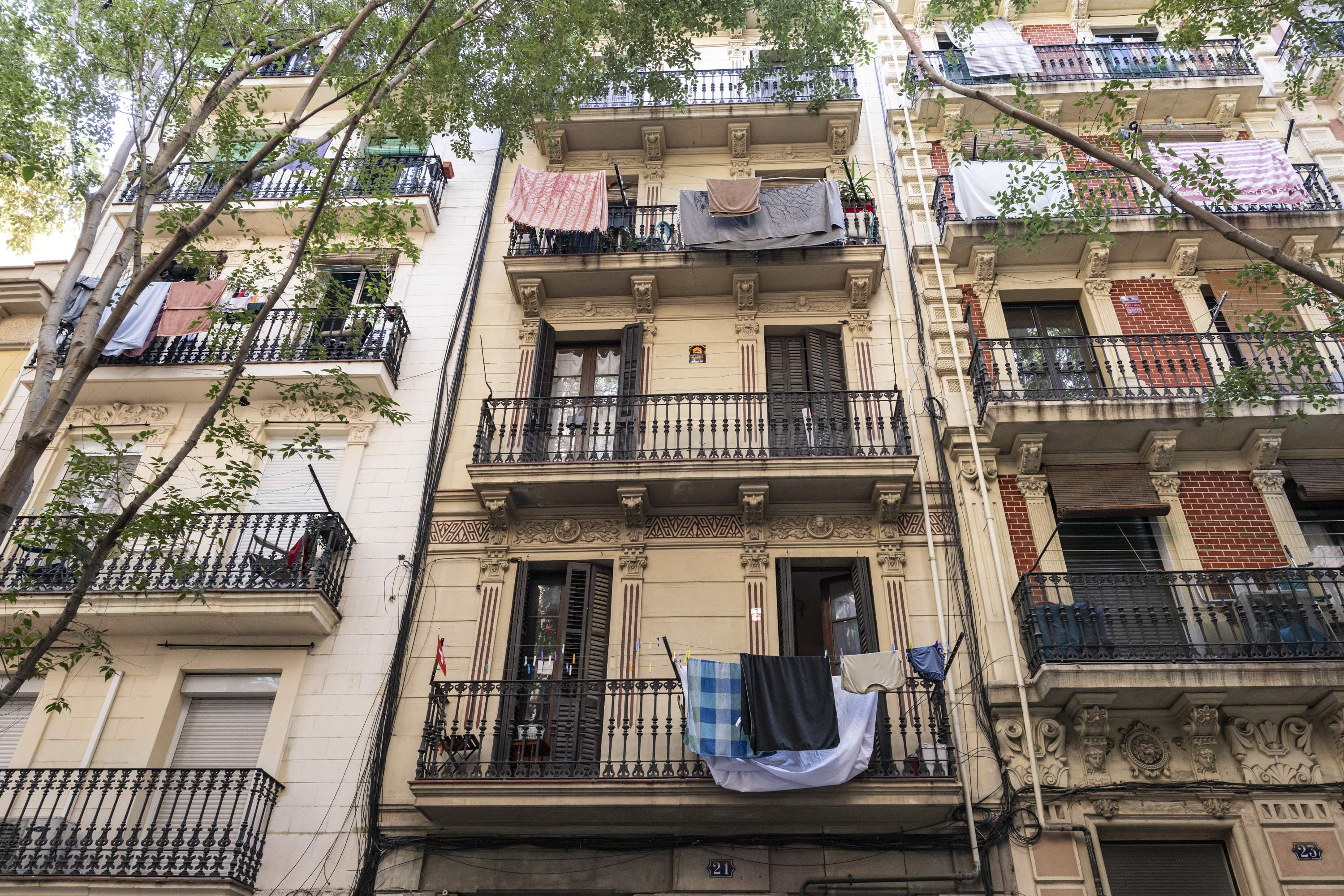 recursos onada calor, habitatge, lloguer, venda, glovo, obres, la rambla, terrasses, bars, fumar26