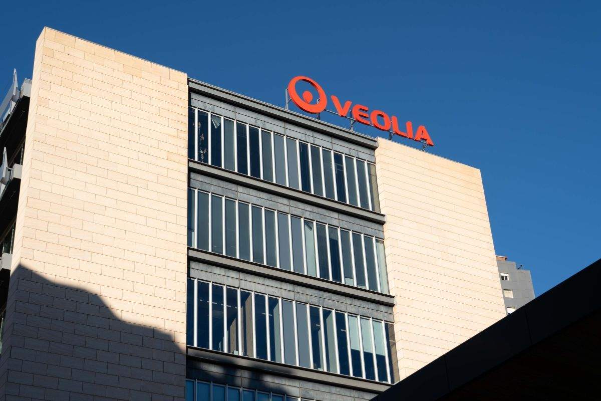 Veolia augmenta el seu benefici un 10,4% en el primer semestre i revisa a l'alça les previsions per al 2026