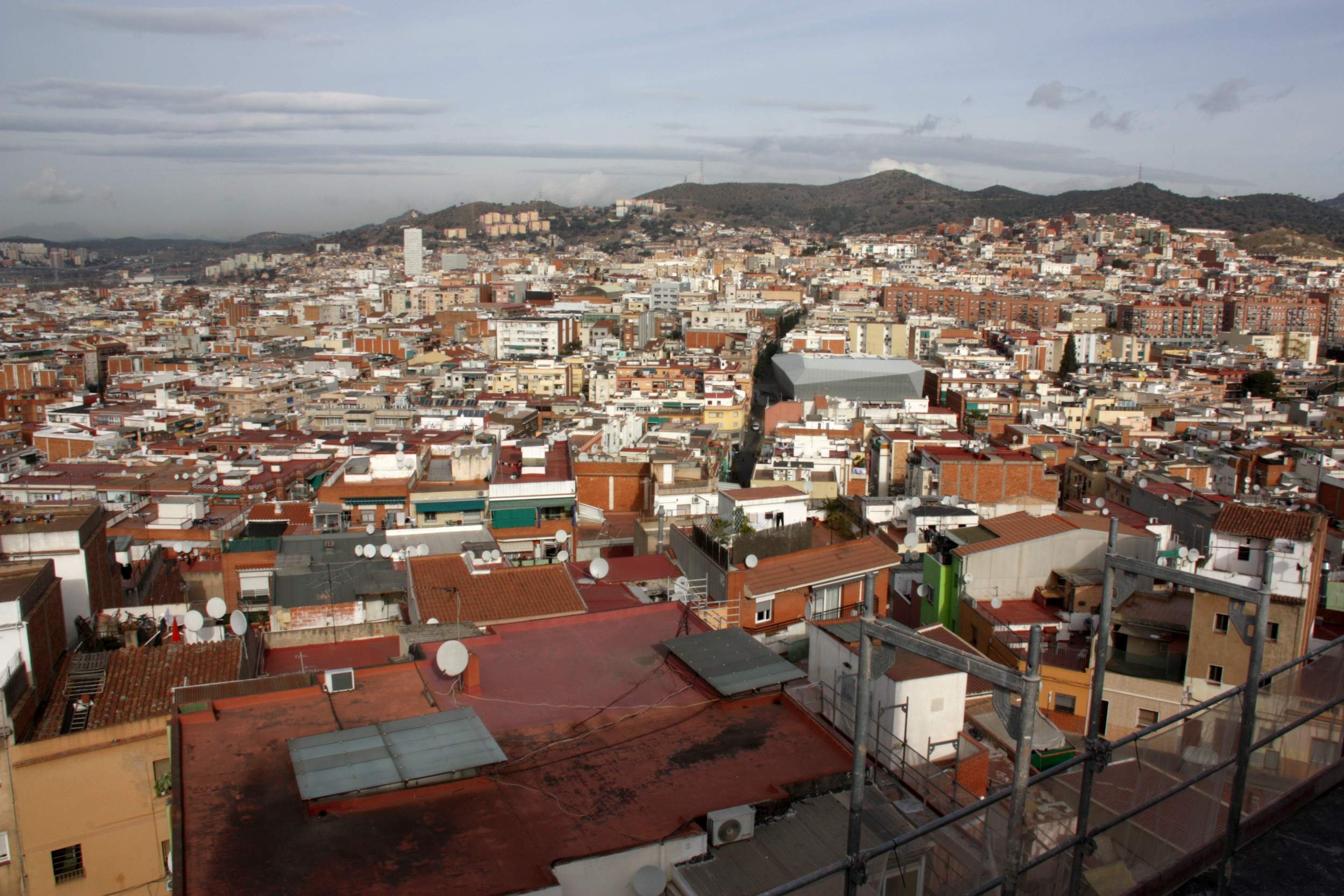 Una ciutat de l'àrea metropolitana supera Barcelona en demanda d'habitatge