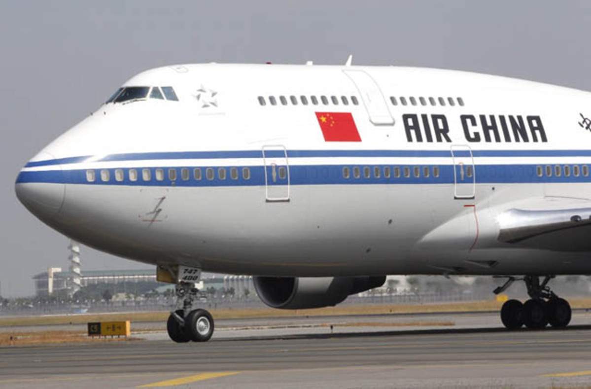 Una aeronau d'un dels vols que opera Air China a l'aeroport del Prat.