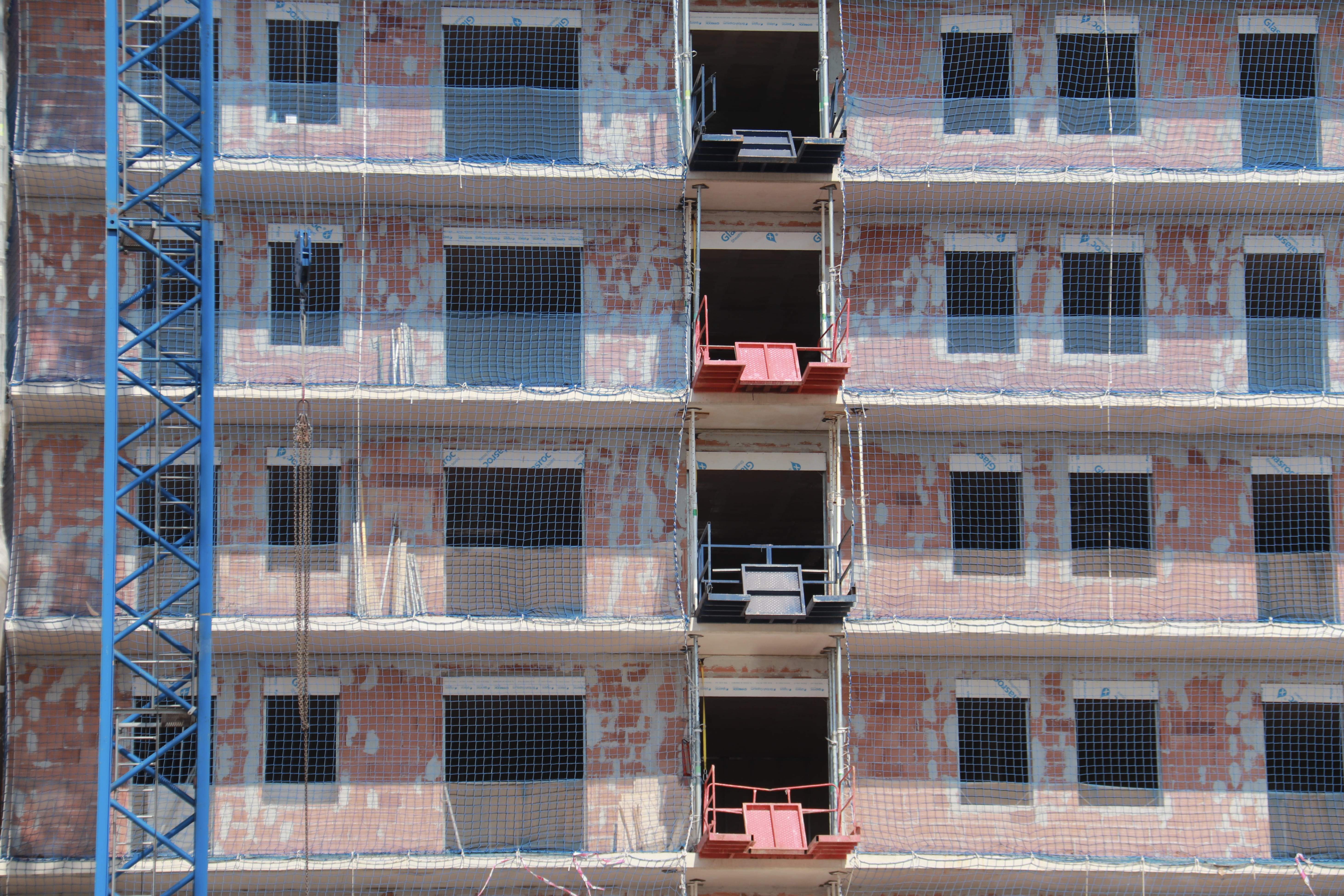La Generalitat obté 310 terrenys el sòl públic per a més d'11.000 habitatges protegits