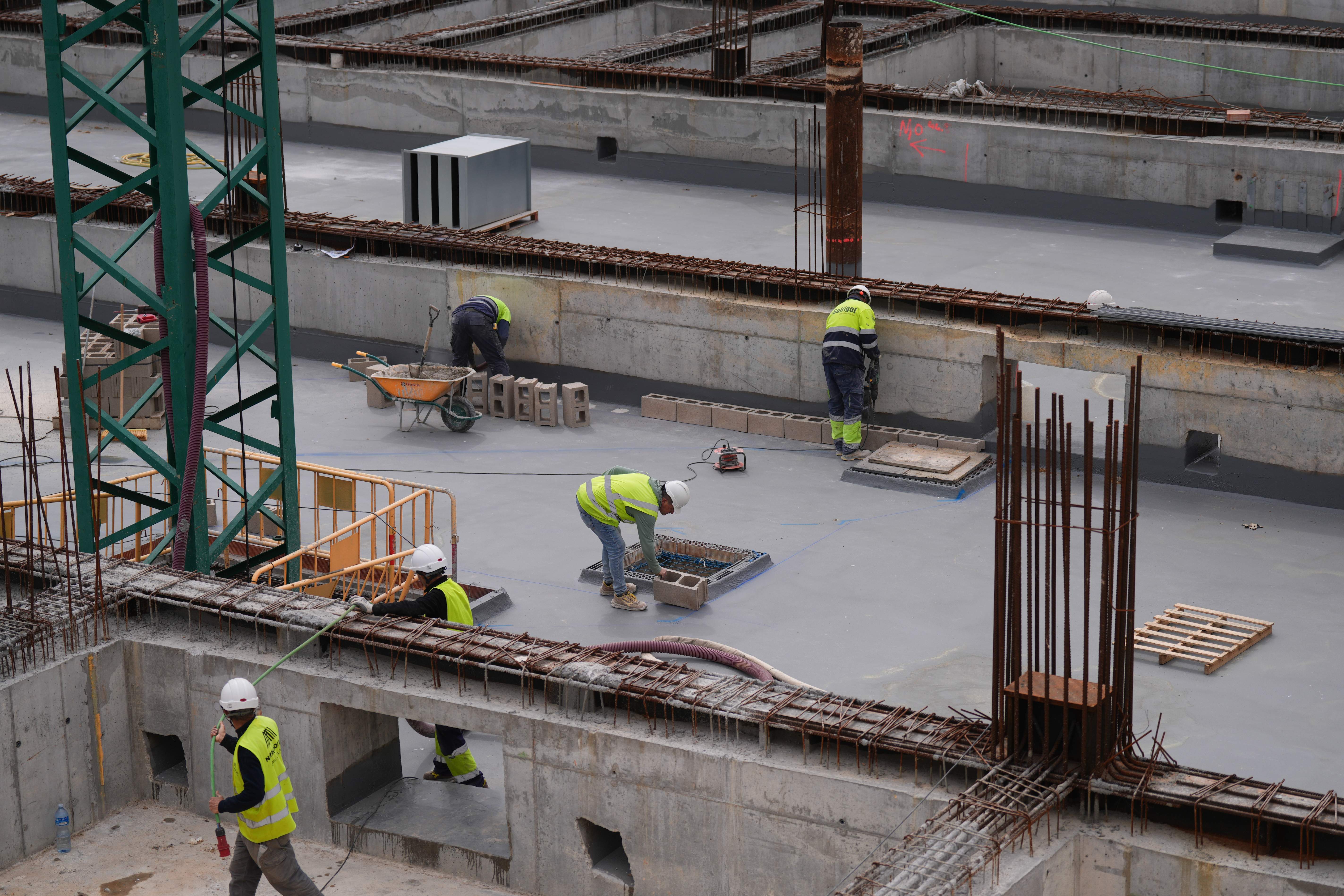 Els salaris de la construcció i indústria, els més blindats contra la inflació