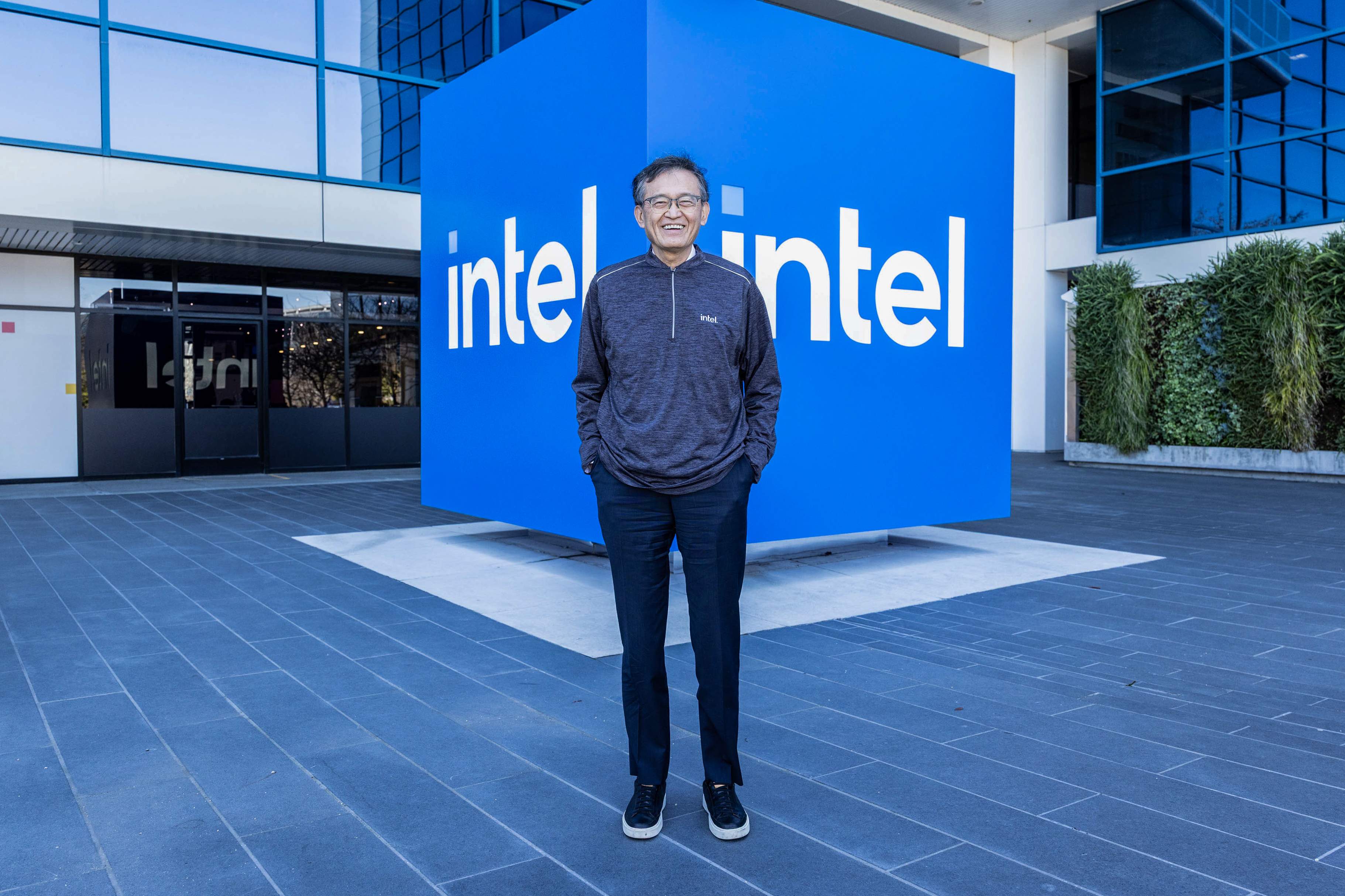 Intel anuncia una ampliació de capital de 15.000 milions de dòlars davant la demanda d'IA