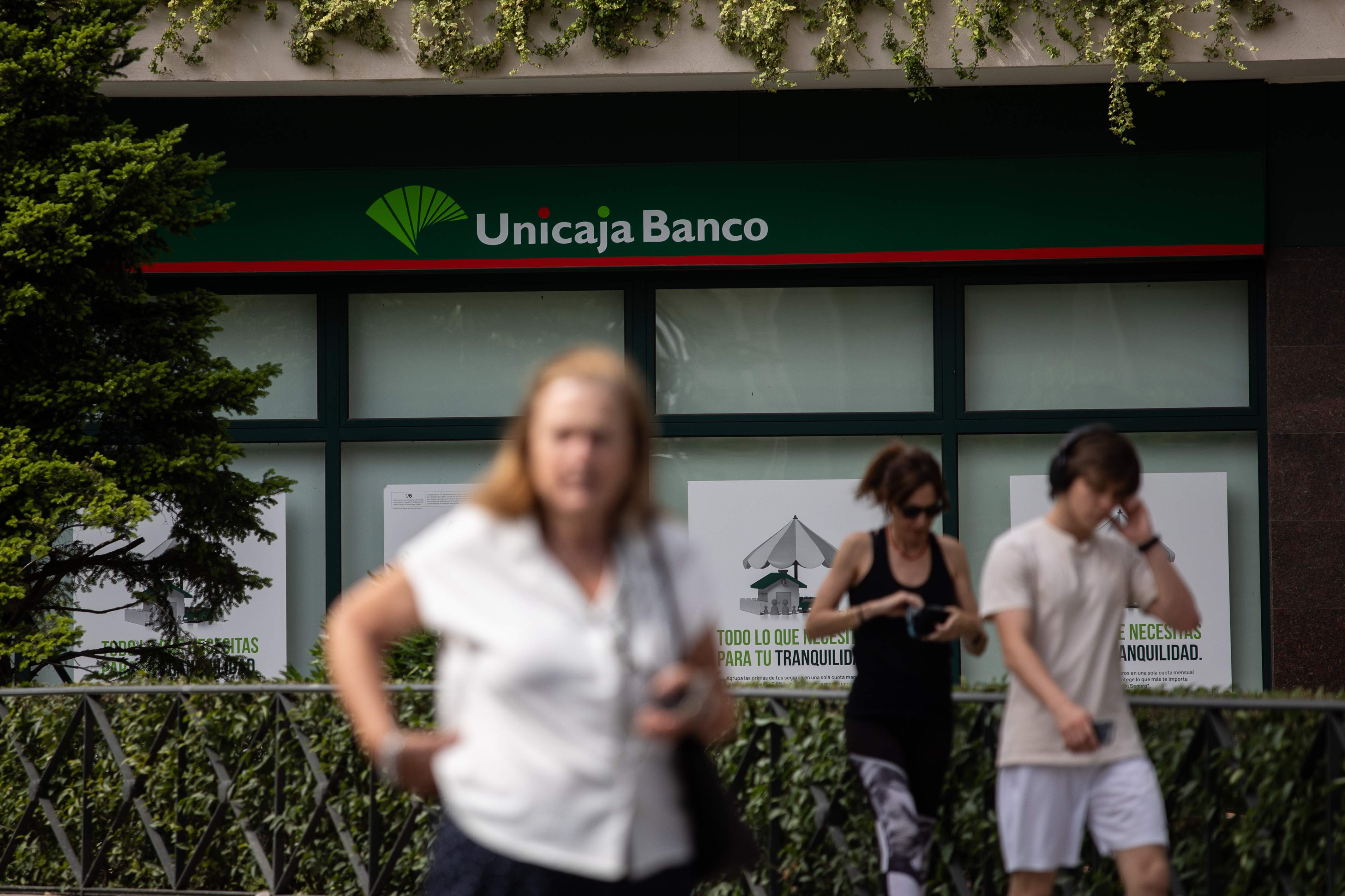 oficina unicaja verano EP