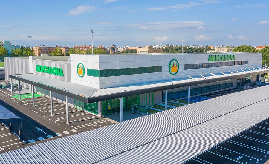 Supermercado de Mercadona en Oporto, Portugal