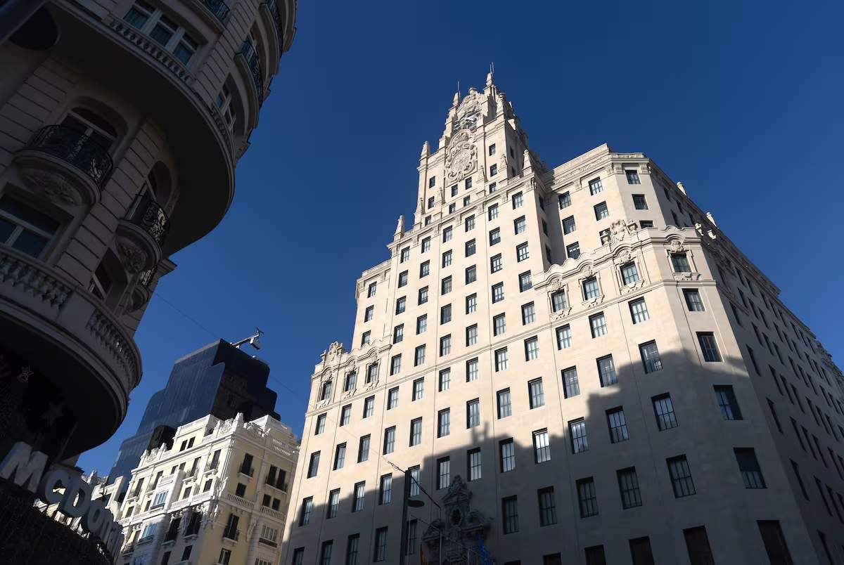 Telefónica ven la seva històrica seu de Madrid a l'empresari Tomás Olivo