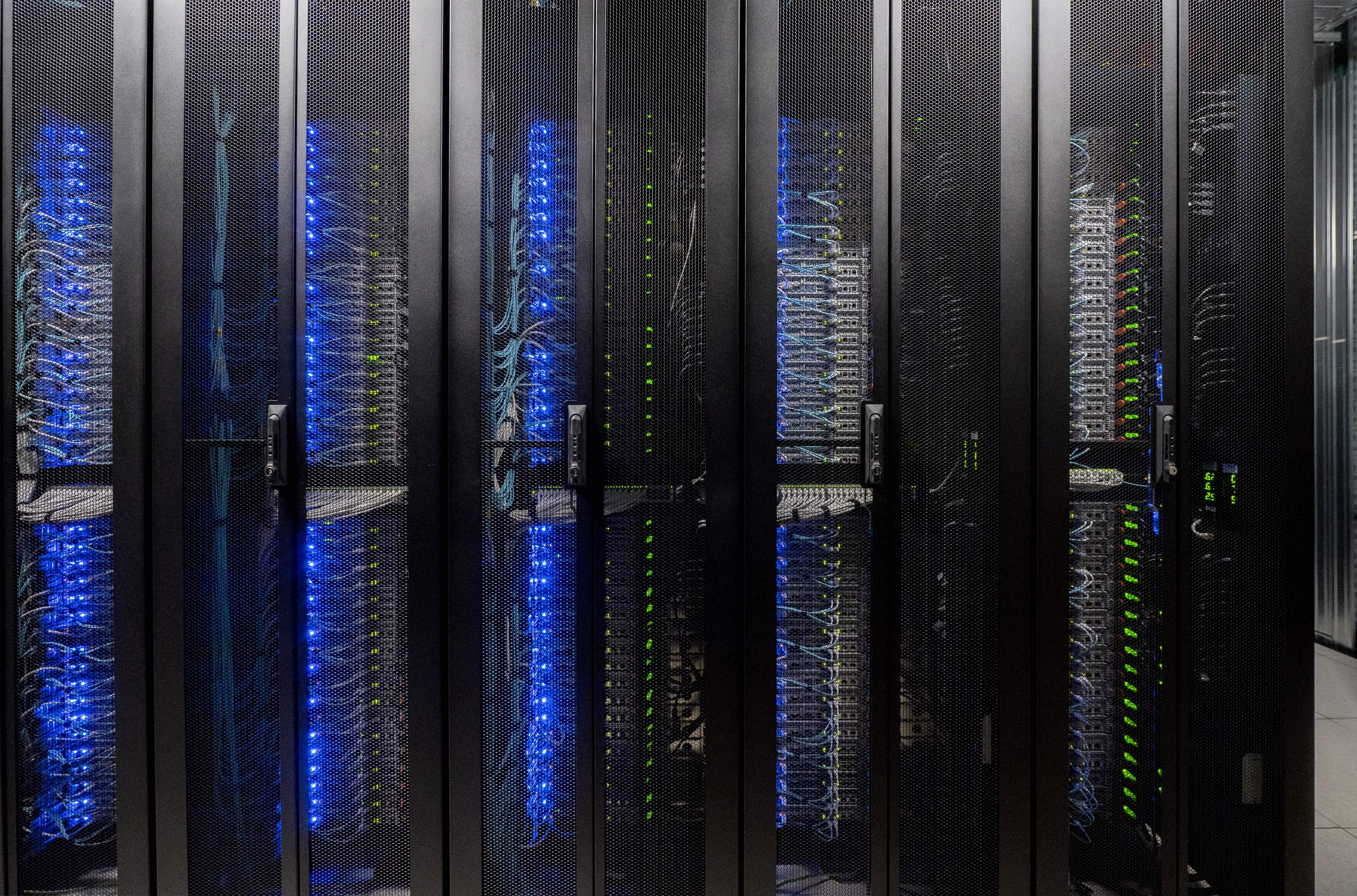 Les elèctriques alerten: el pla de 'data centers' de Moncloa atura la inversió