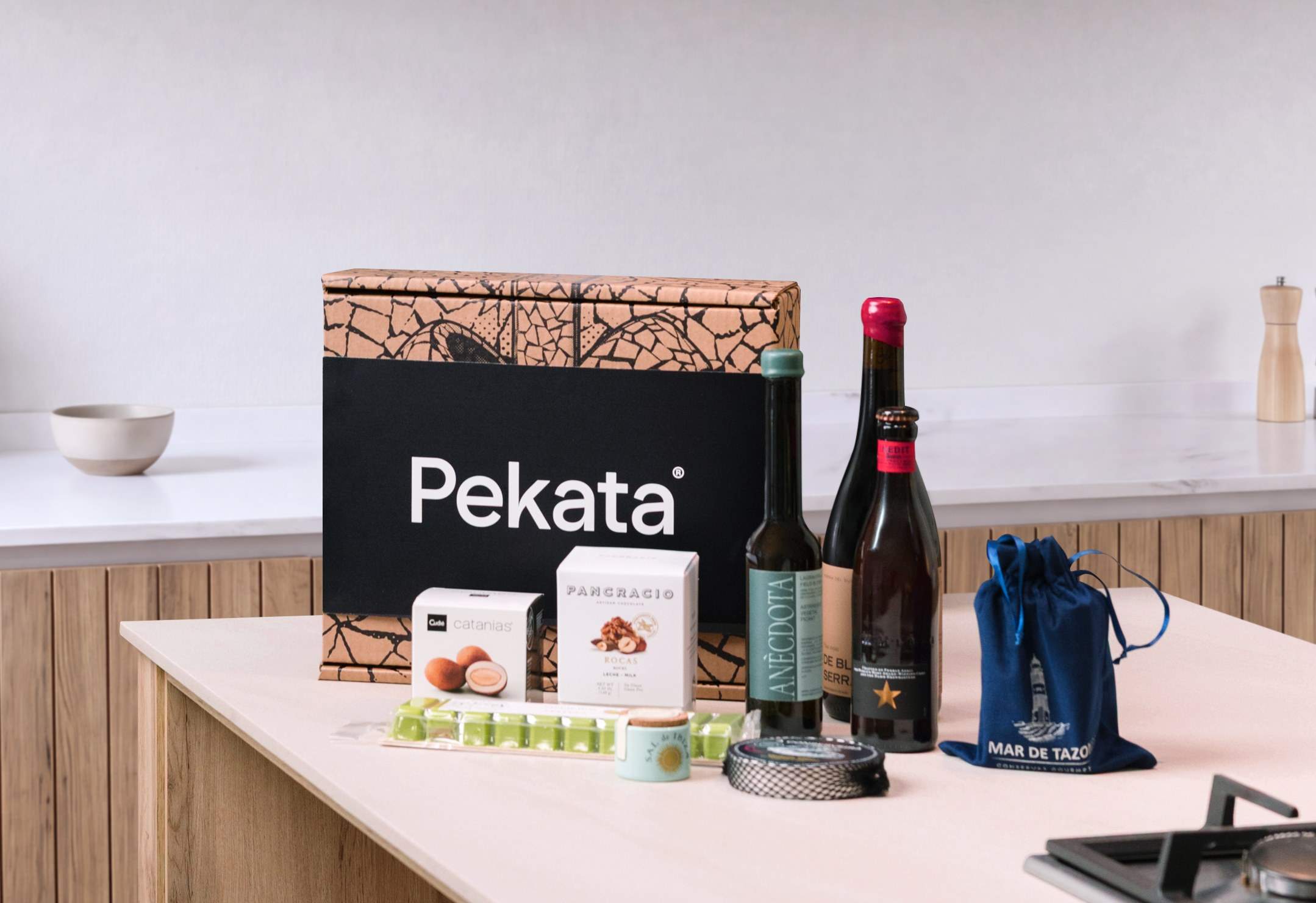 Pekata, l'empresa barcelonina que crea lots de Nadal segons el que vol cada treballador