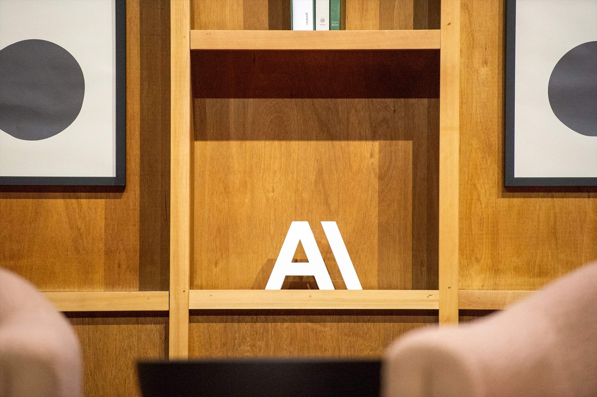Anthropic pierde 80.700 millones de dólares hasta junio para financiar Claude