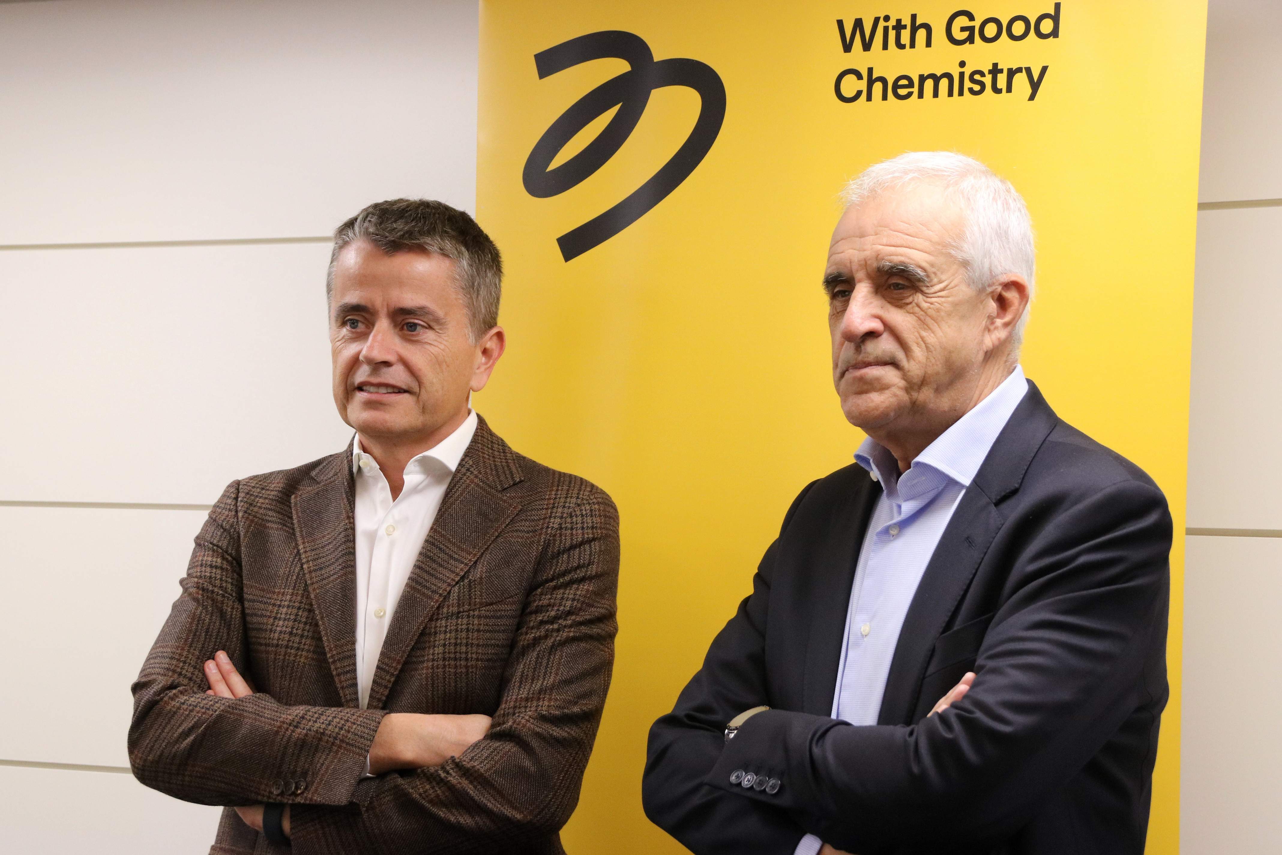El president de Briolf, Jaume Juher, i el conseller delegat del grup químic, Xavier Sagué. Foto: Maria Asmarat / ACN