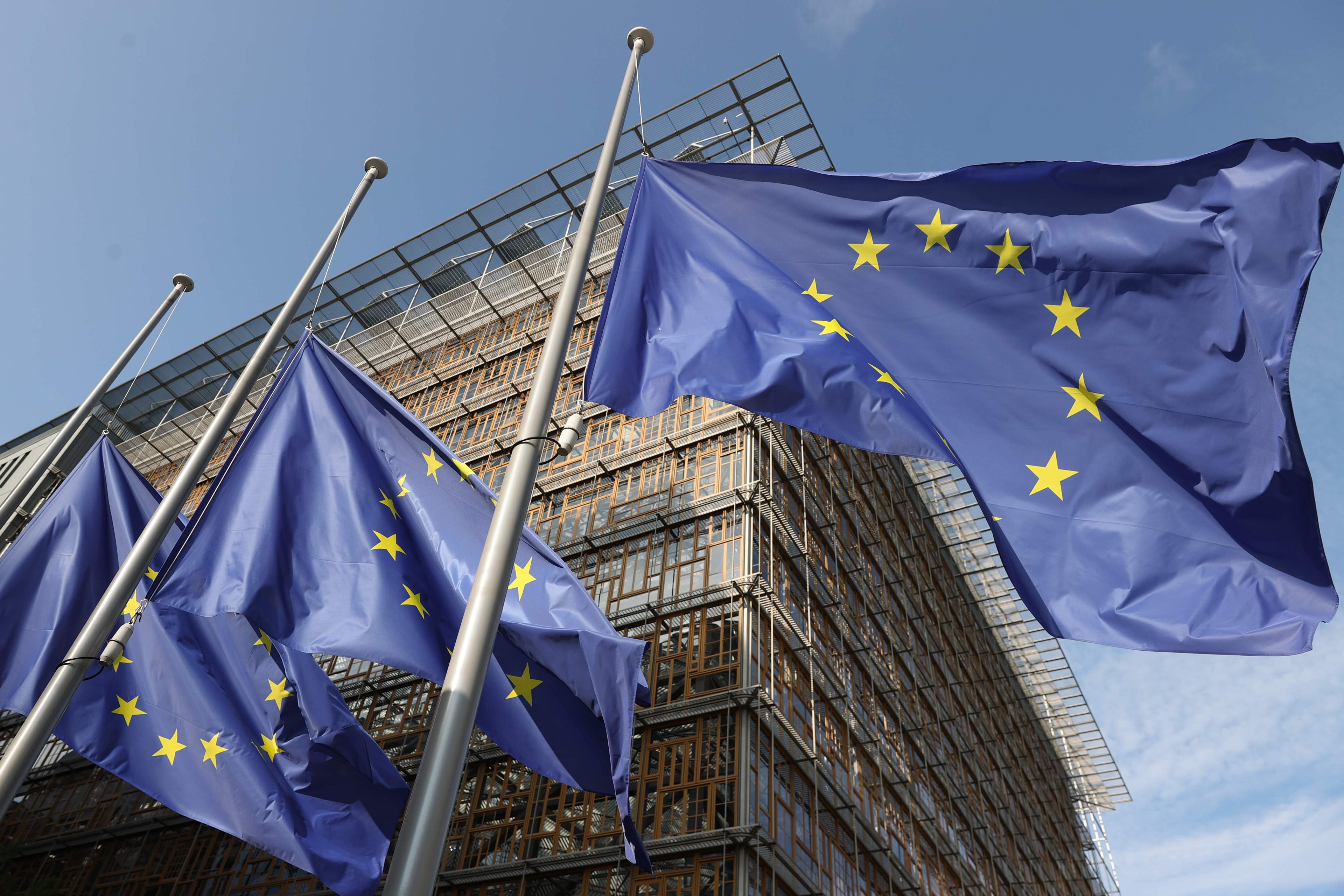 UE