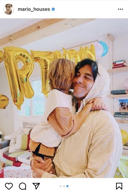 Mario Casas con su hermano Daniel el día de su séptimo cumpleaños (Instagram)