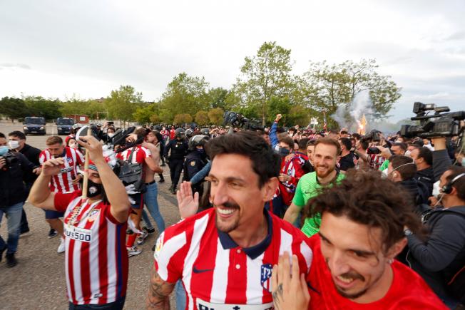 Els jugadors de l'Atlètic celebrant / EFE