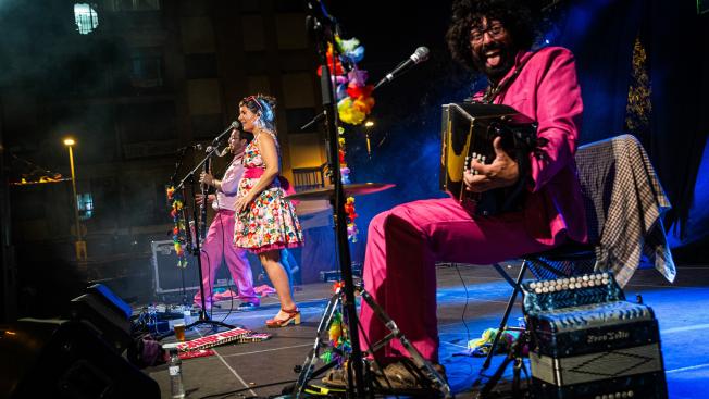 Sants se llena de música Sants se llena de música