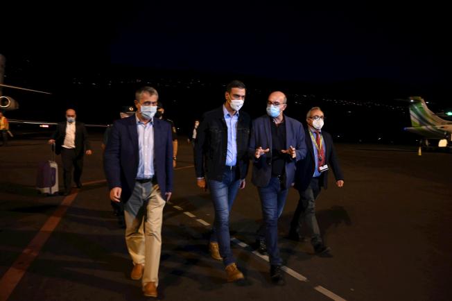 Spanish prime minister Pedro Sánchez arrives in La Palma