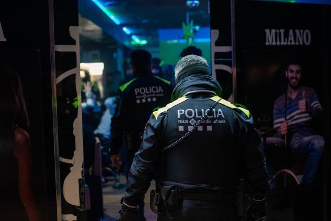 Redada de los Mossos d'Esquadra en locales de ocio de la ciudad de Reus