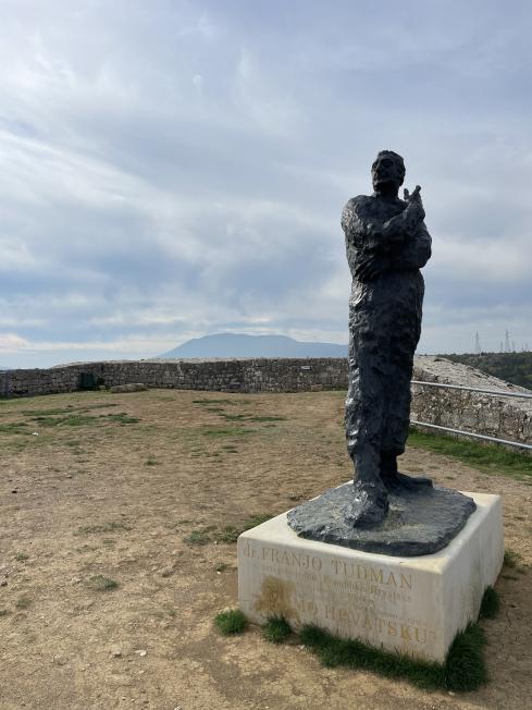 Monumento a Franjo Tuzman en Knin
