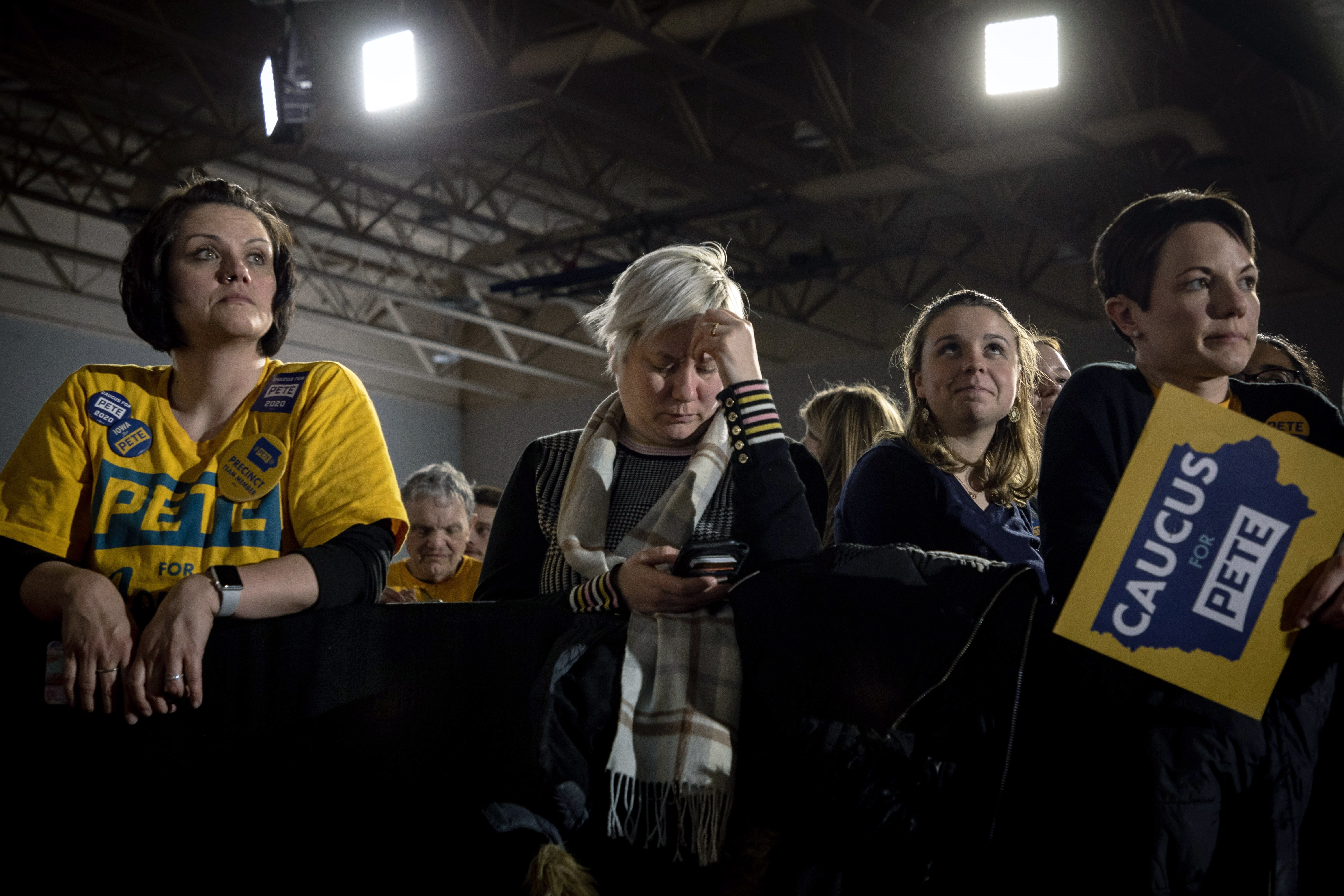 Un error tecnológico ridiculiza a los demócratas en los caucus de Iowa