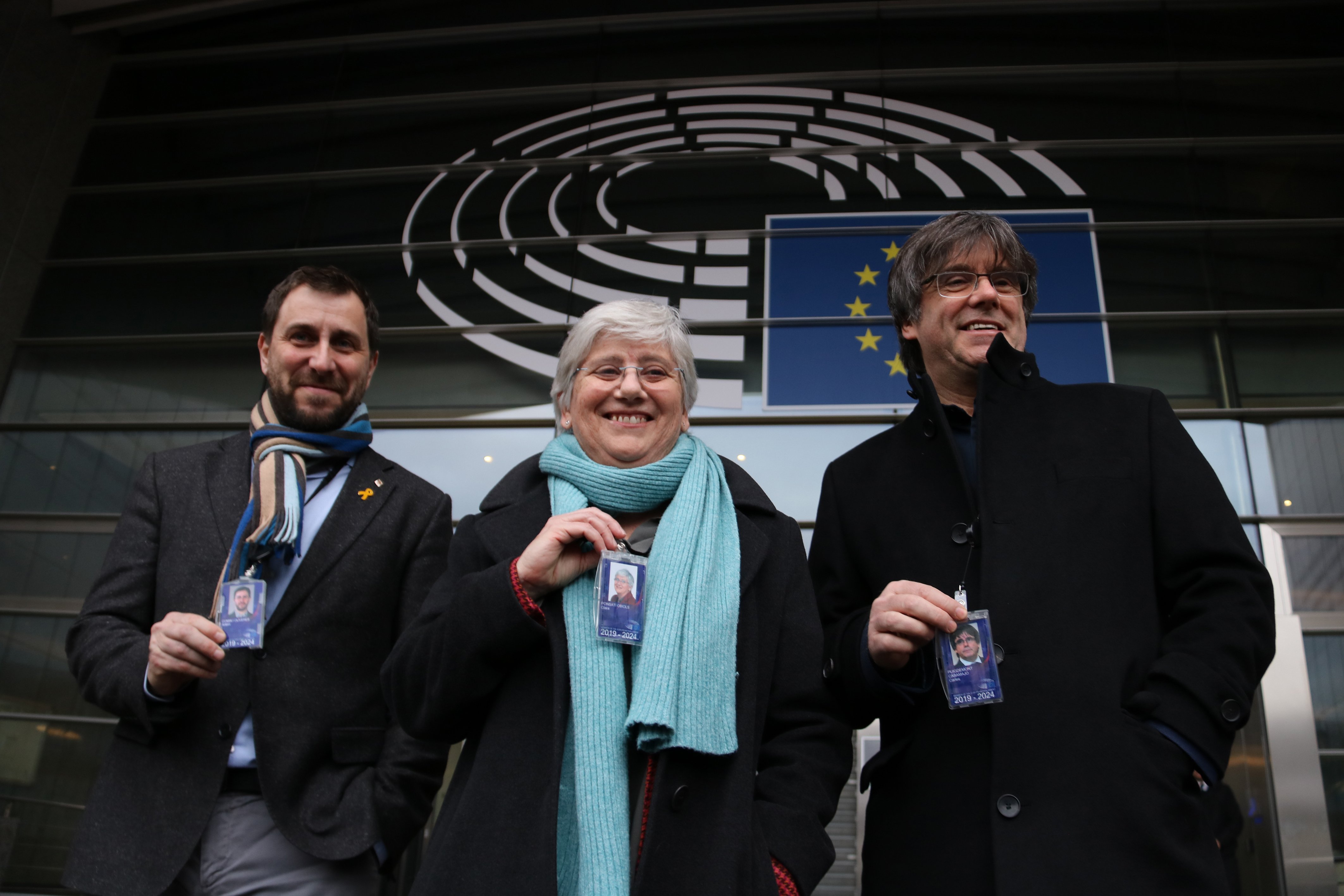 Clara Ponsatí recoge la acreditación de eurodiputada en el Parlamento Europeo