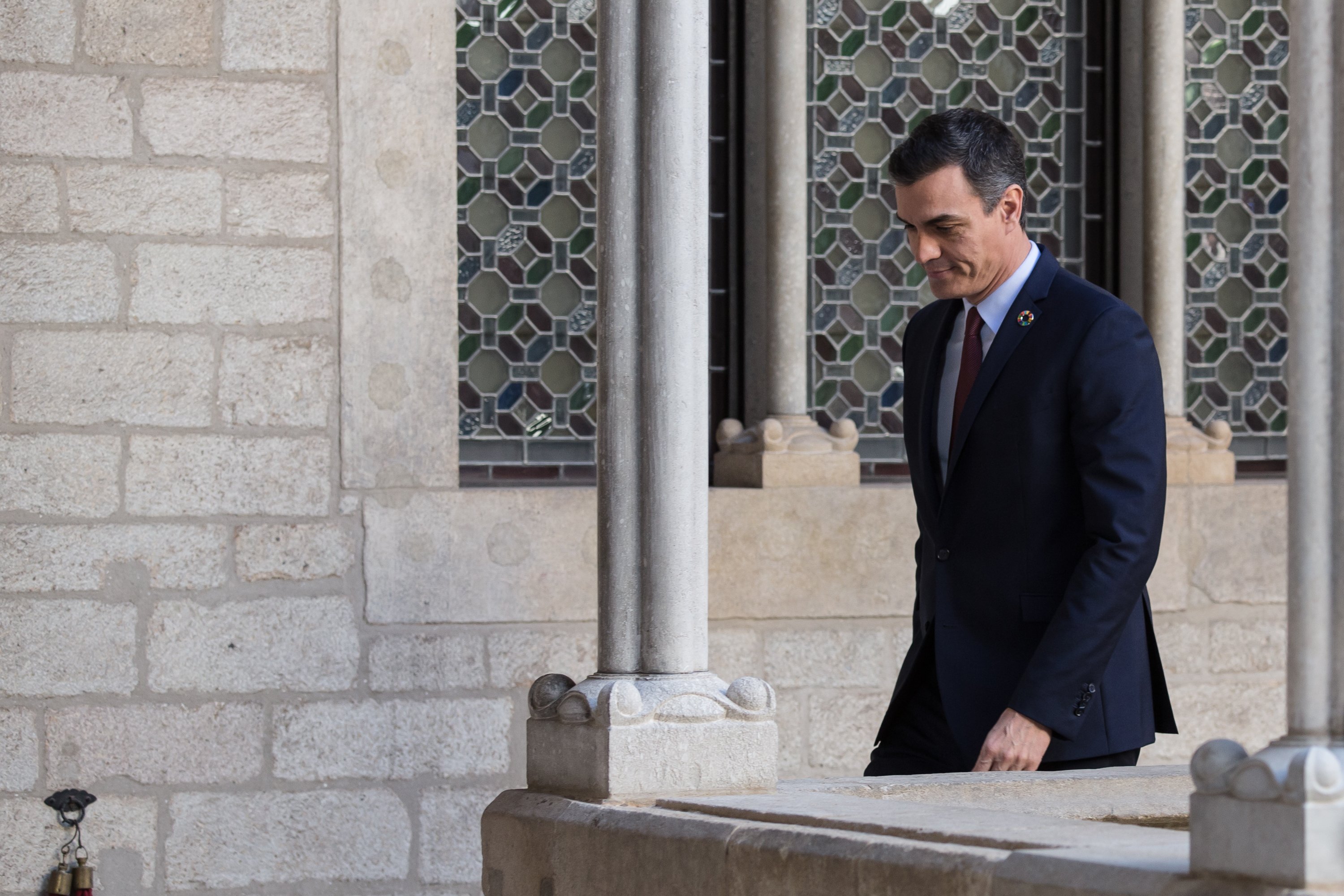 Sánchez incluye entre los puntos para resolver el conflicto...su apoyo al Mobile