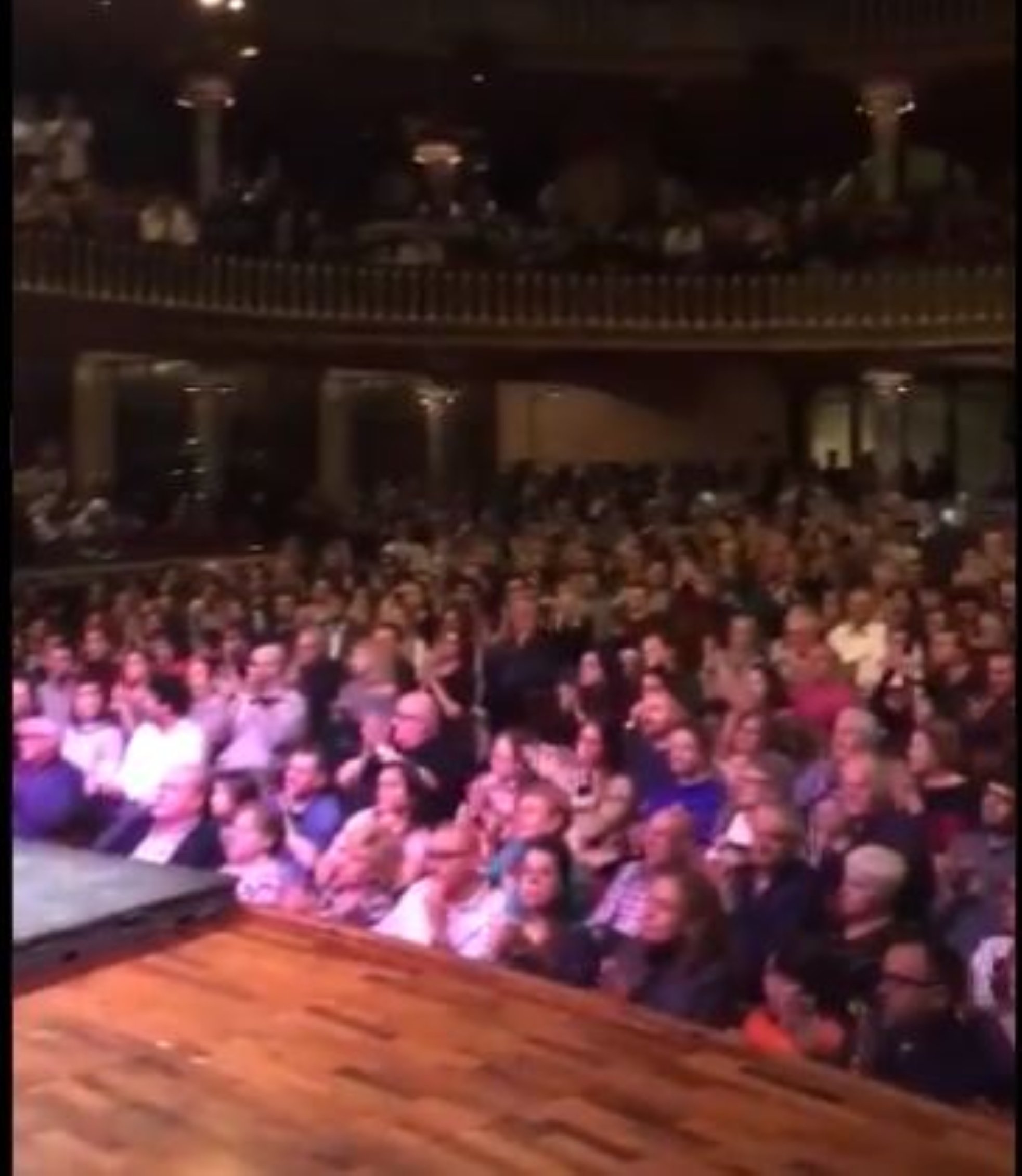 VÍDEO| Els crits de "Llibertat!" tornen al Palau de la Música