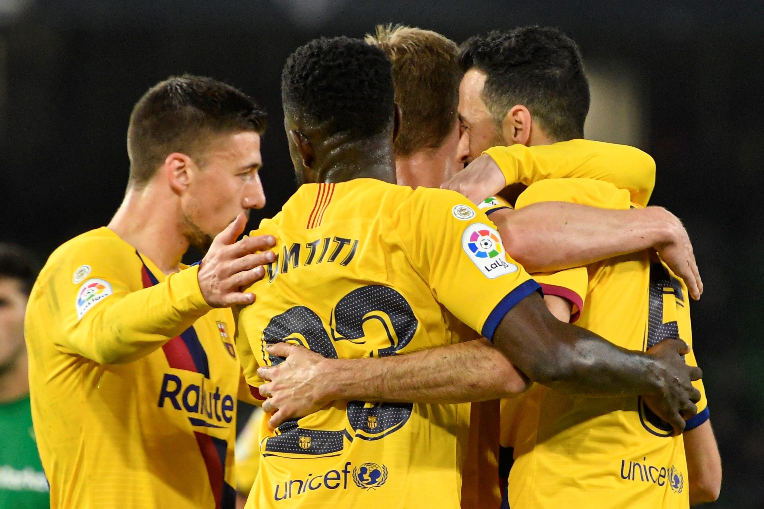El Barça derrota el Betis amb patiment