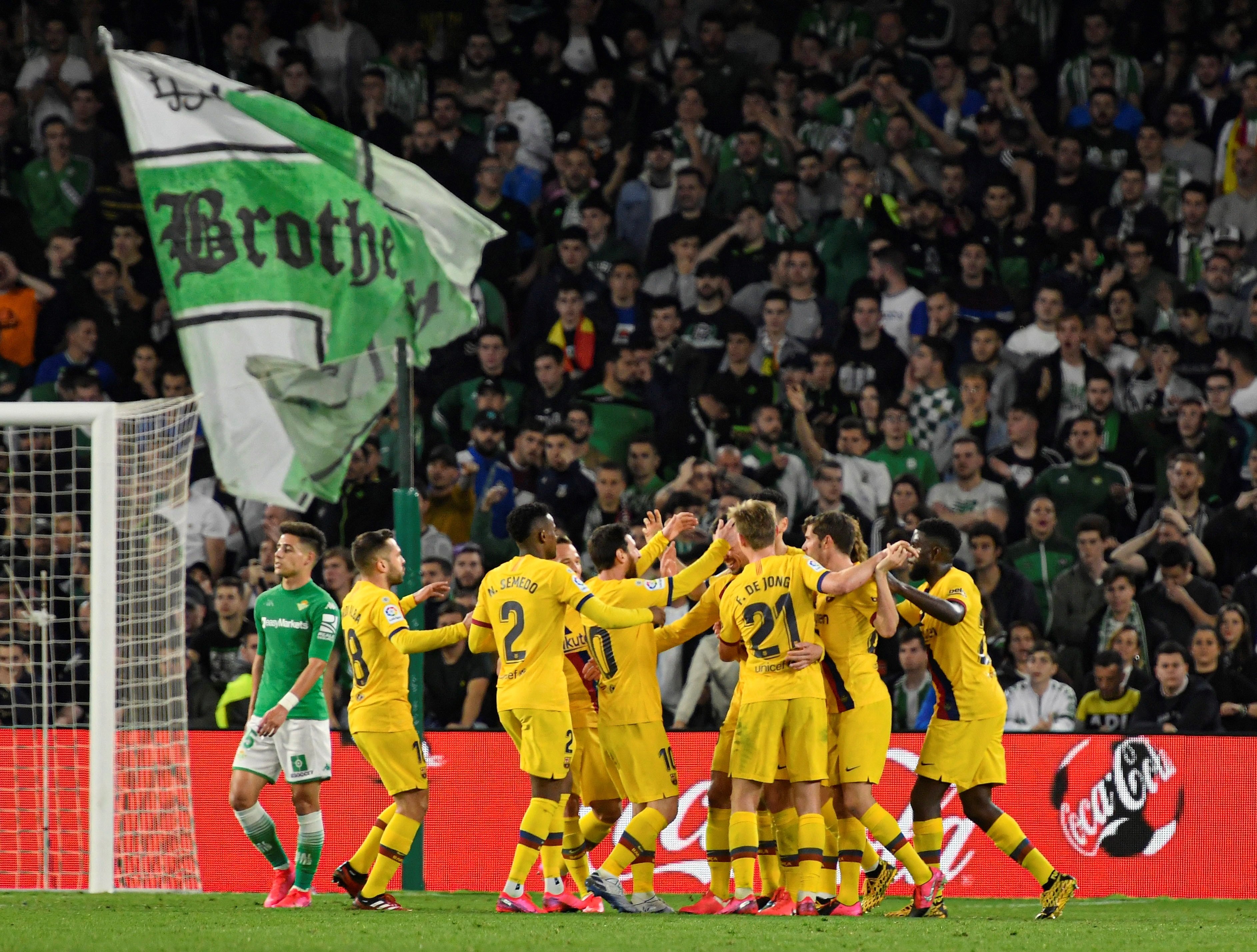 El Barça es rebel·la al Villamarín i obté una victòria vital (2-3)