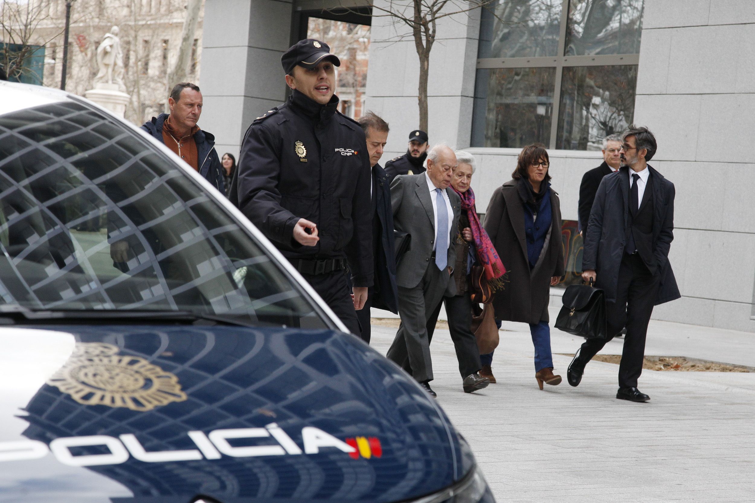 La policia dóna al jutge un 'pendrive' sobre Pujol trobat "ordenant uns calaixos"