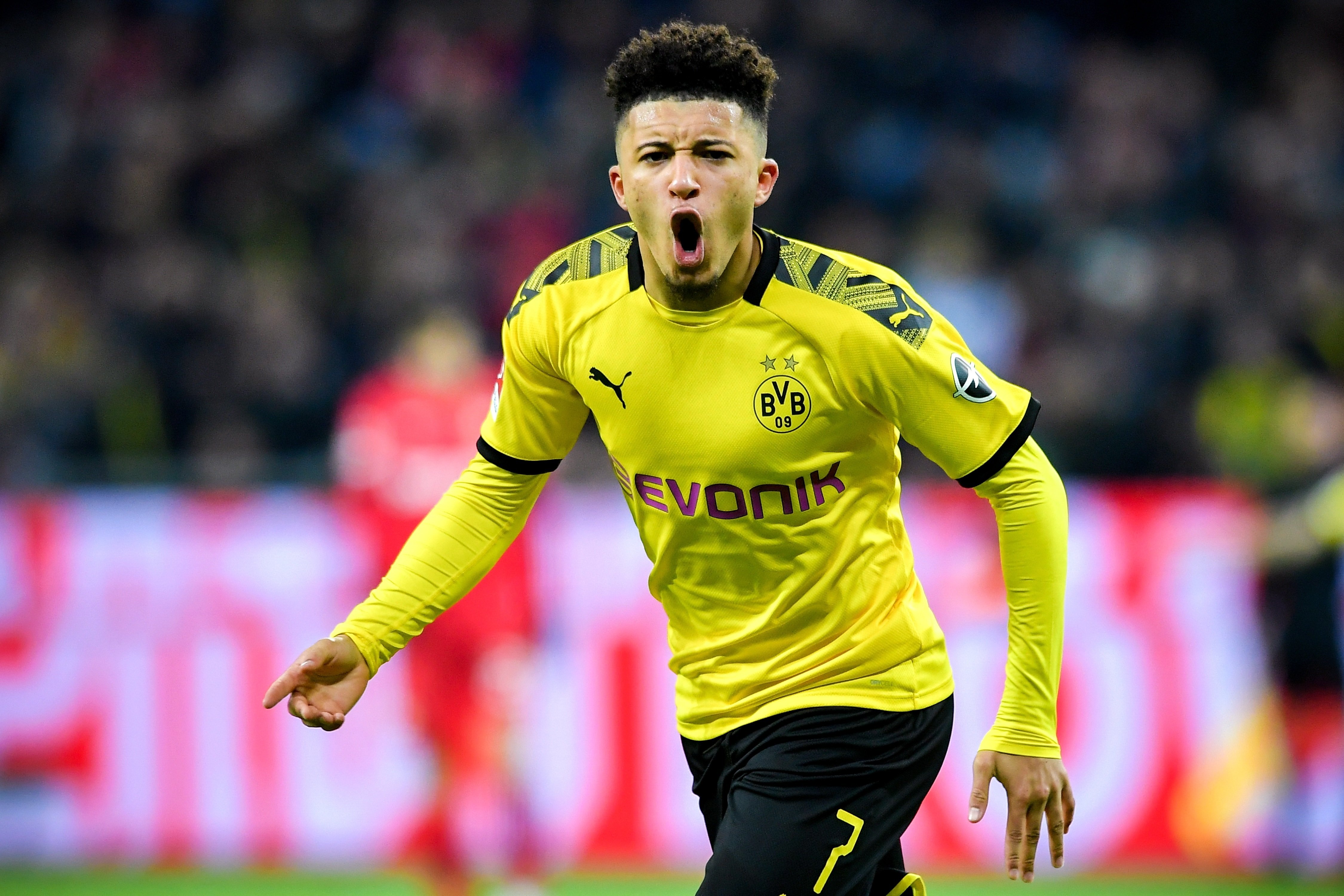 Guiño de Jadon Sancho al Barça en su 21º aniversario