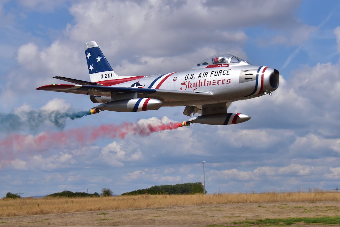 Aviones a escala de 18.300 euros, ¿el 'hobby' de Zaplana?