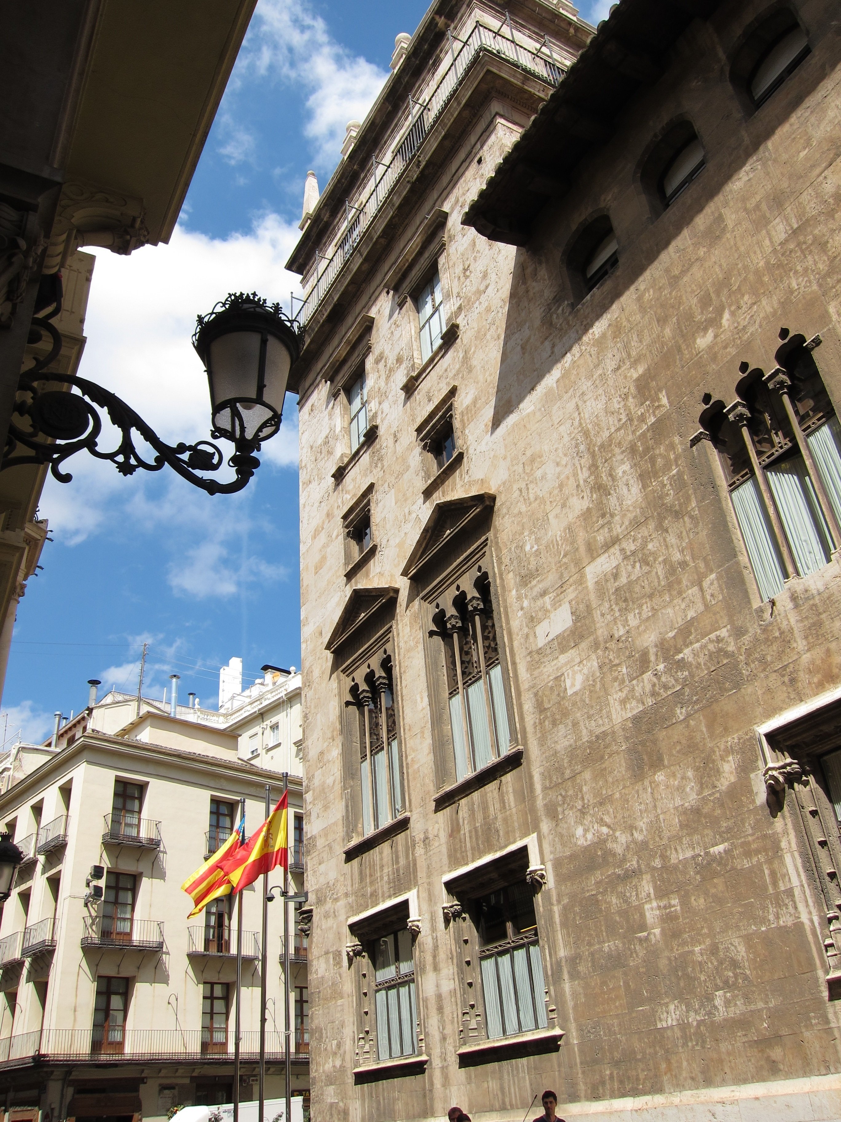 Currículums cecs en la contractació de personal per a la Generalitat