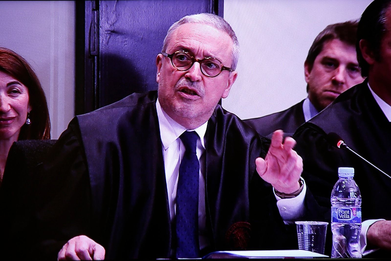 L'advocat de Mas qüestiona la independència de la Fiscalia