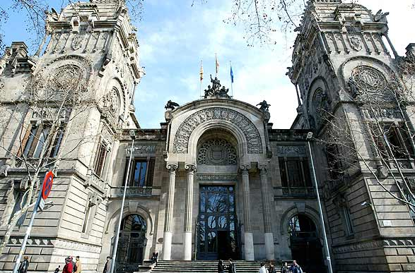 Los jueces advierten a los funcionarios Los jueces advierten a los funcionarios