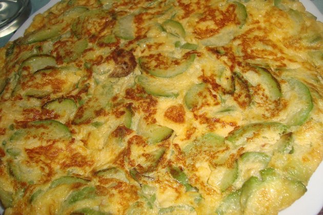 Truita  Tortilla de calabacín Juan Emilio Prades Bel CC4.0 Viquipèdia