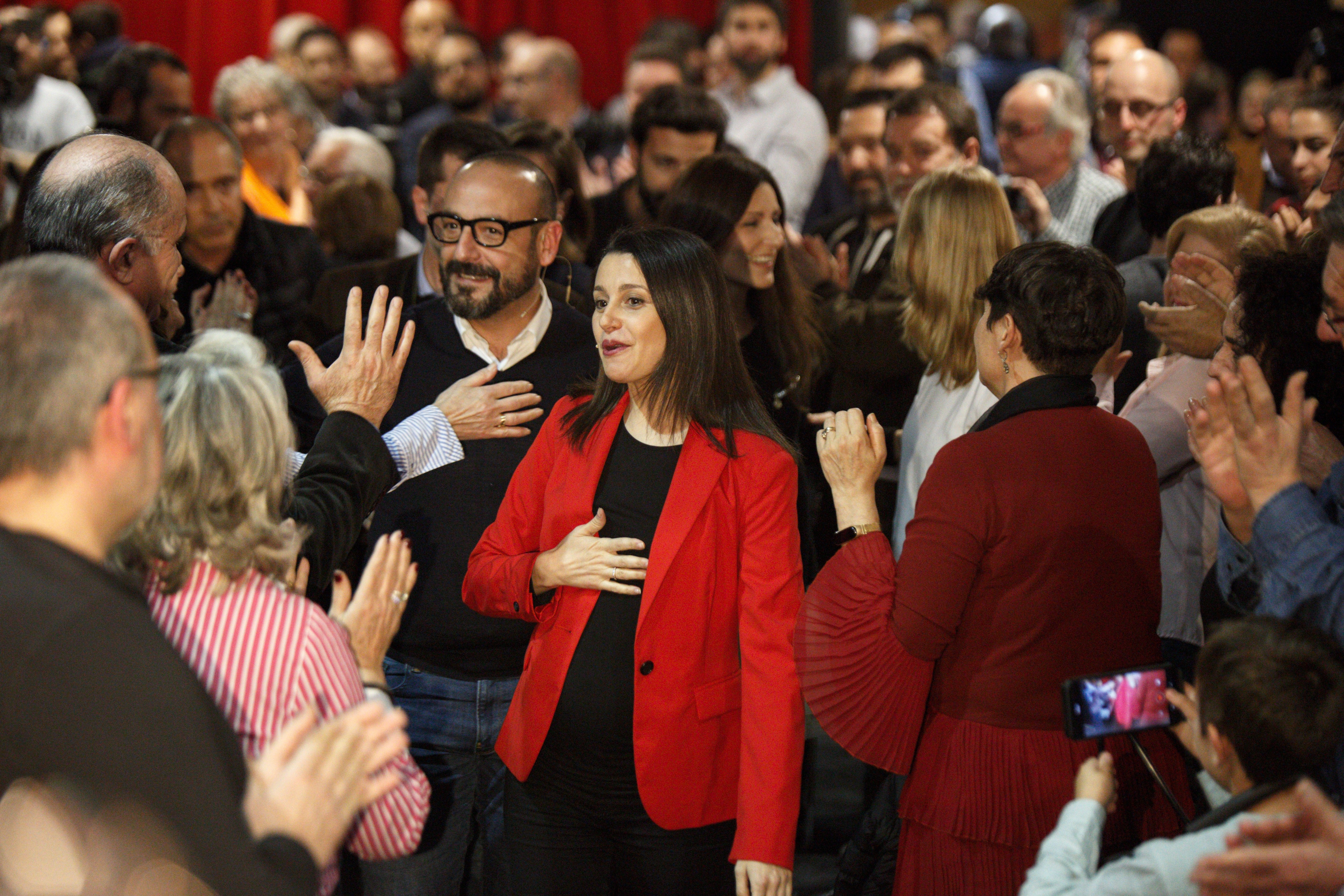 Cs se conjura en Barcelona para recuperar su esencia: caña al nacionalismo
