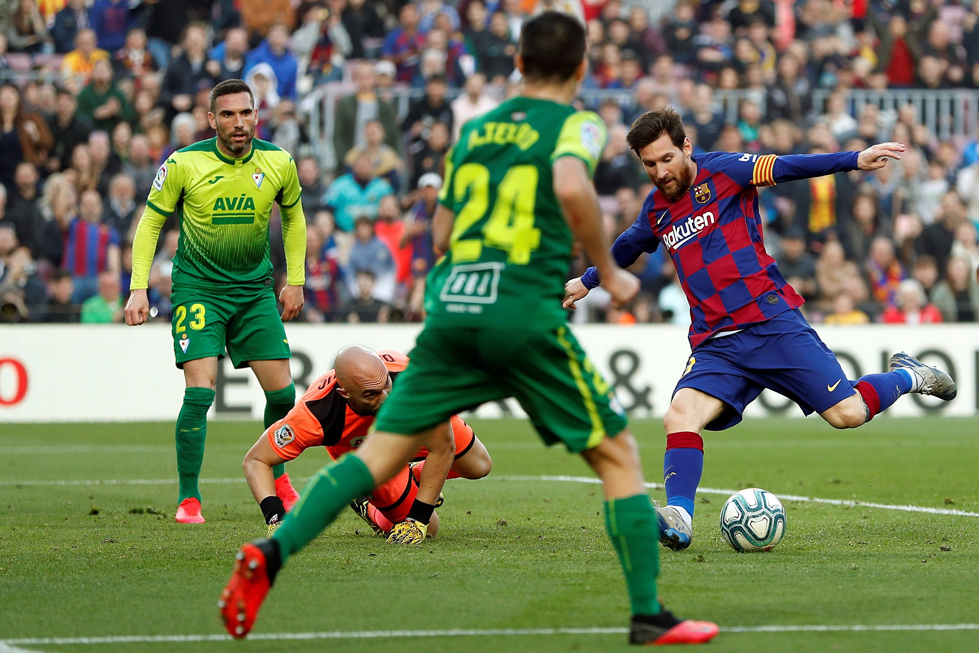 La piulada de l'Eibar on es rendeix a Messi