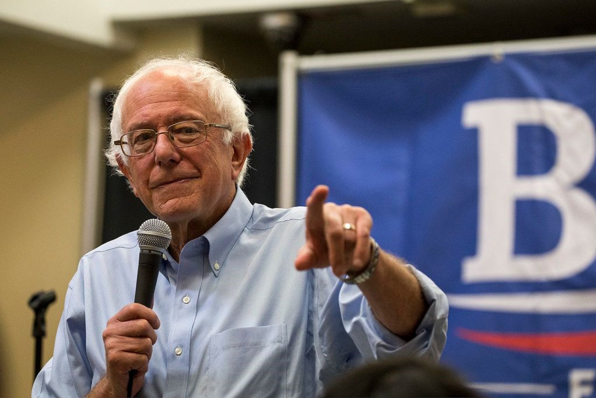 Sanders deja la carrera por la presidencia de los EE.UU: "Todos con Biden"