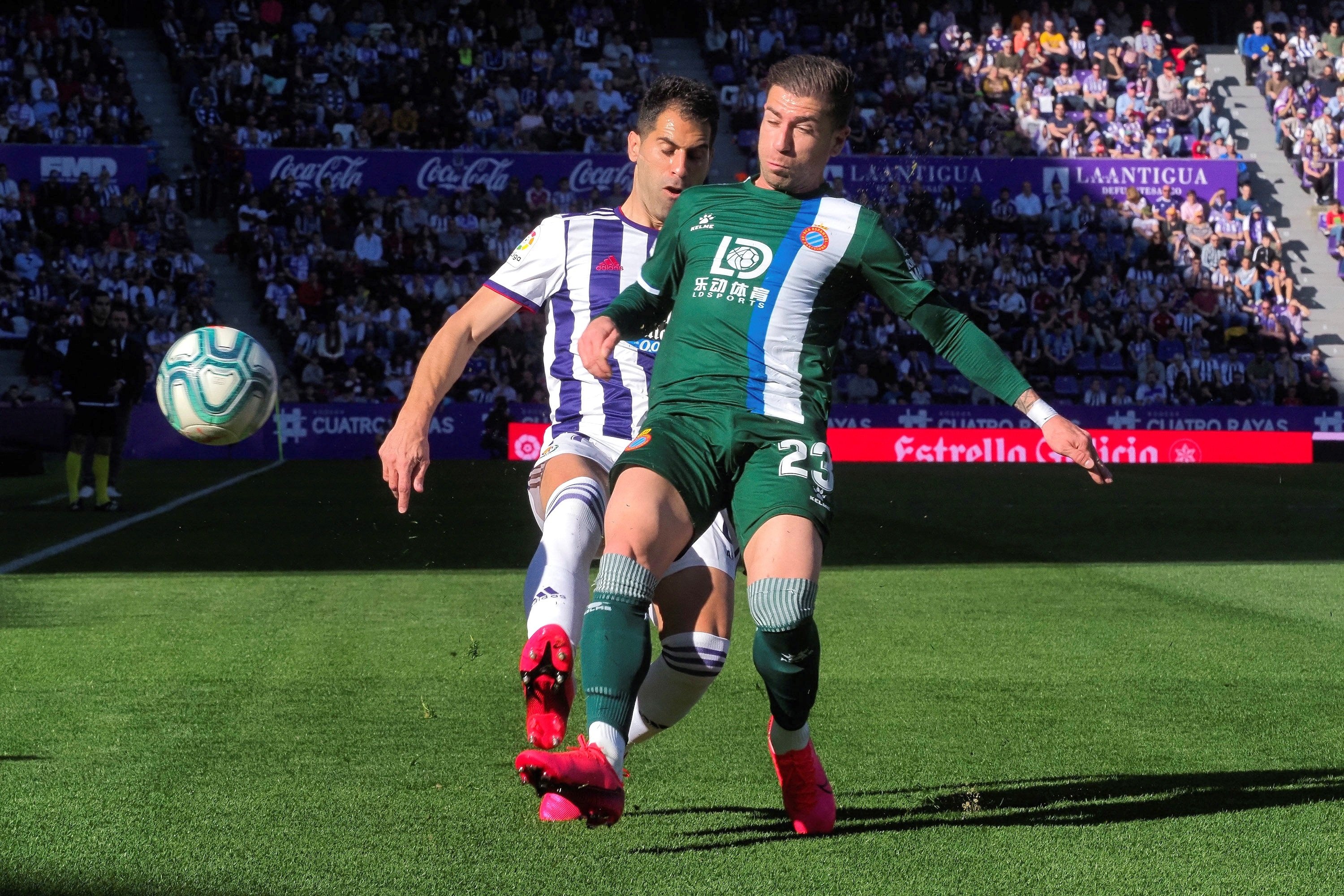 L'Espanyol perd per la mínima a Valladolid