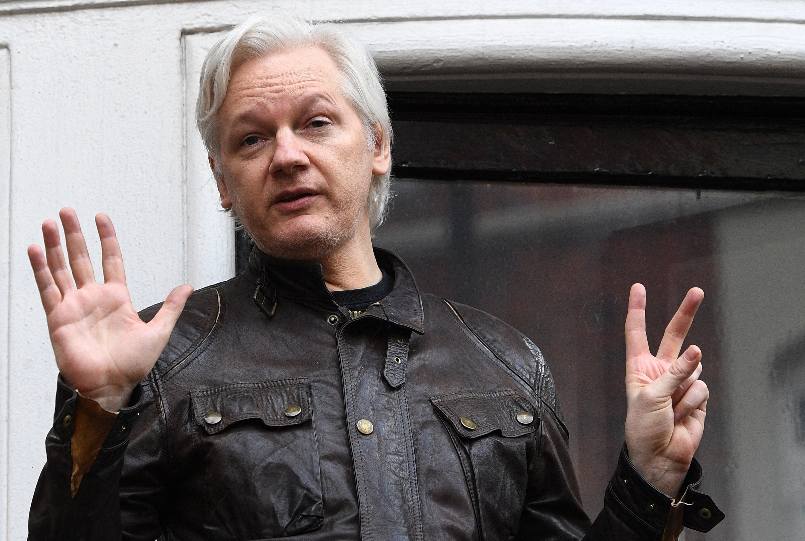 La defensa de Assange alerta de riesgo de suicidio si es extraditado a los EEUU