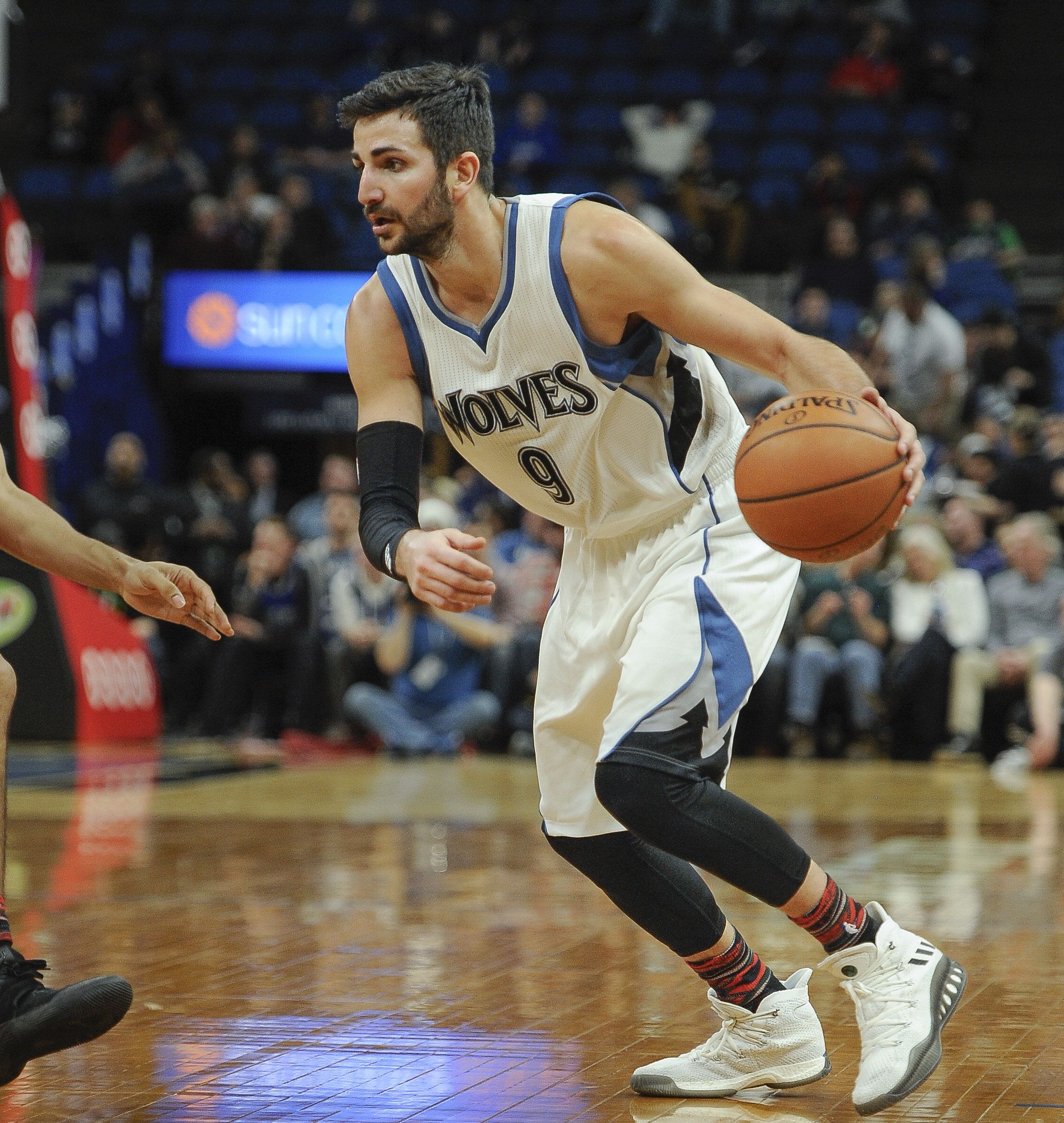 Los Wolves envían a Ricky Rubio a Utah